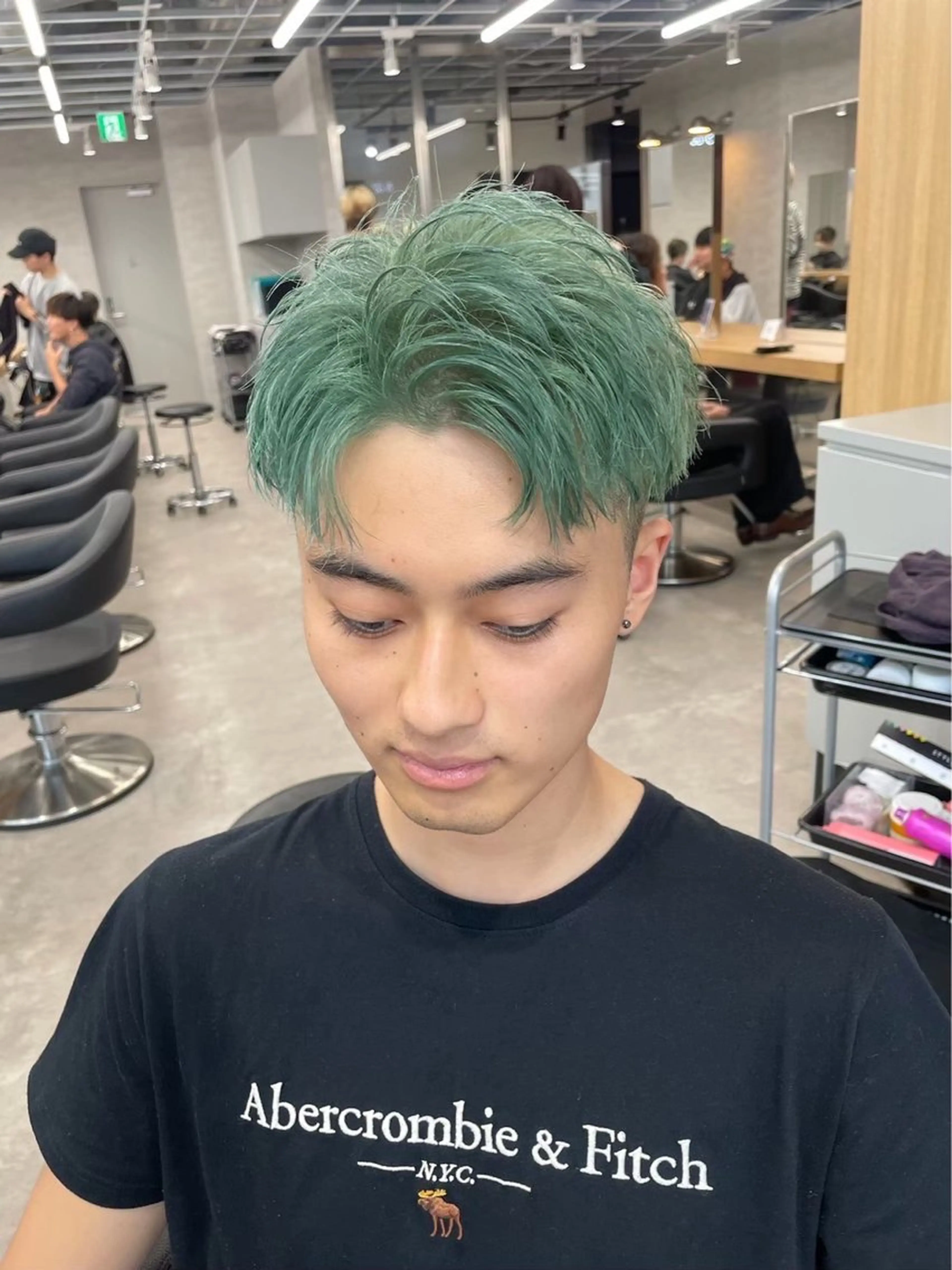 カラー メンズ メンズハイトーン メンズ韓国風 ベージュカラー ハイトーンカラー ミルクティーベージュ メンズ特化💎 nayu❄️のヘアスタイル