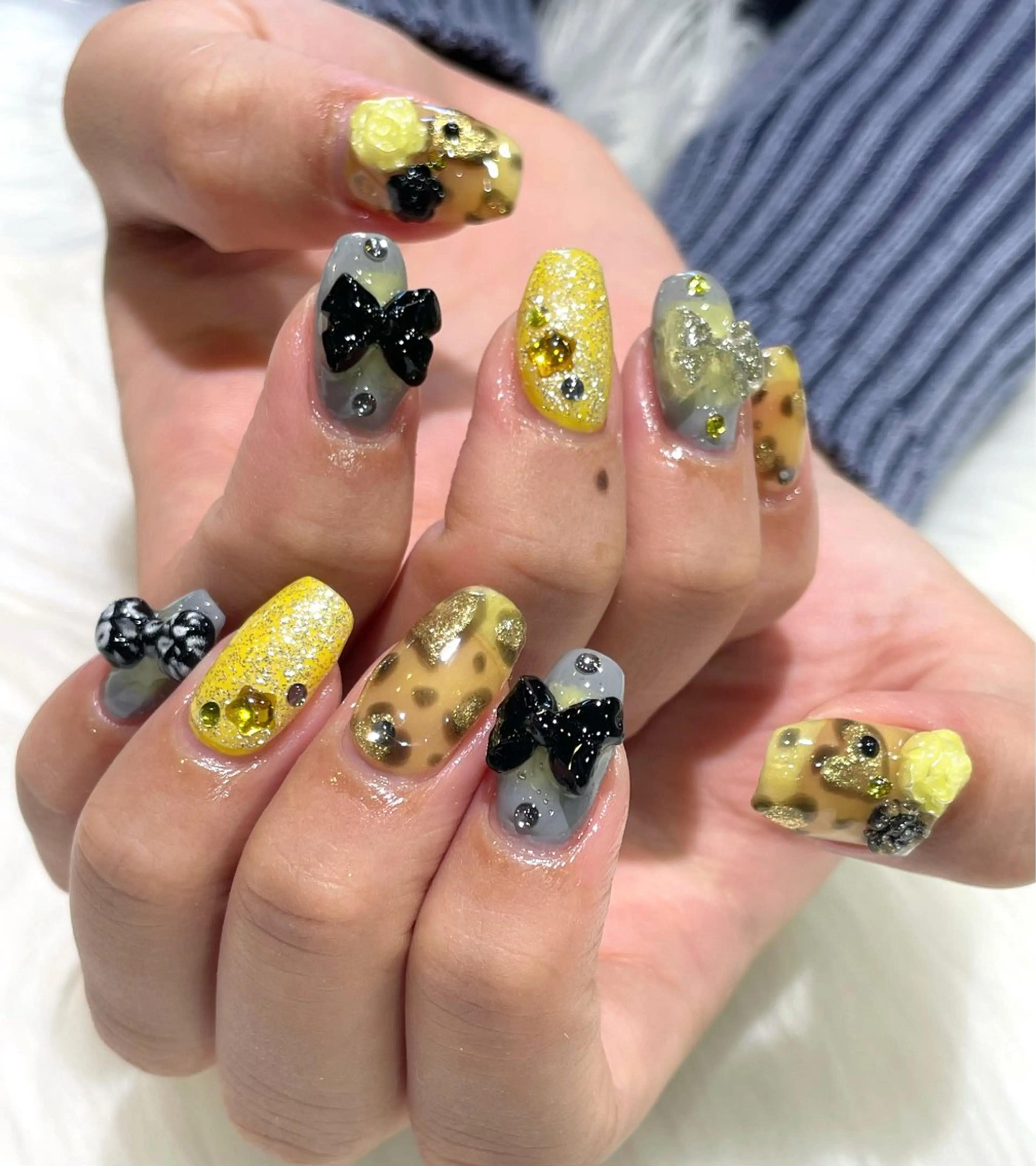 ネイル 持ち込み 黄色 ハンドネイル jujur HARUKA🌸のネイルデザイン