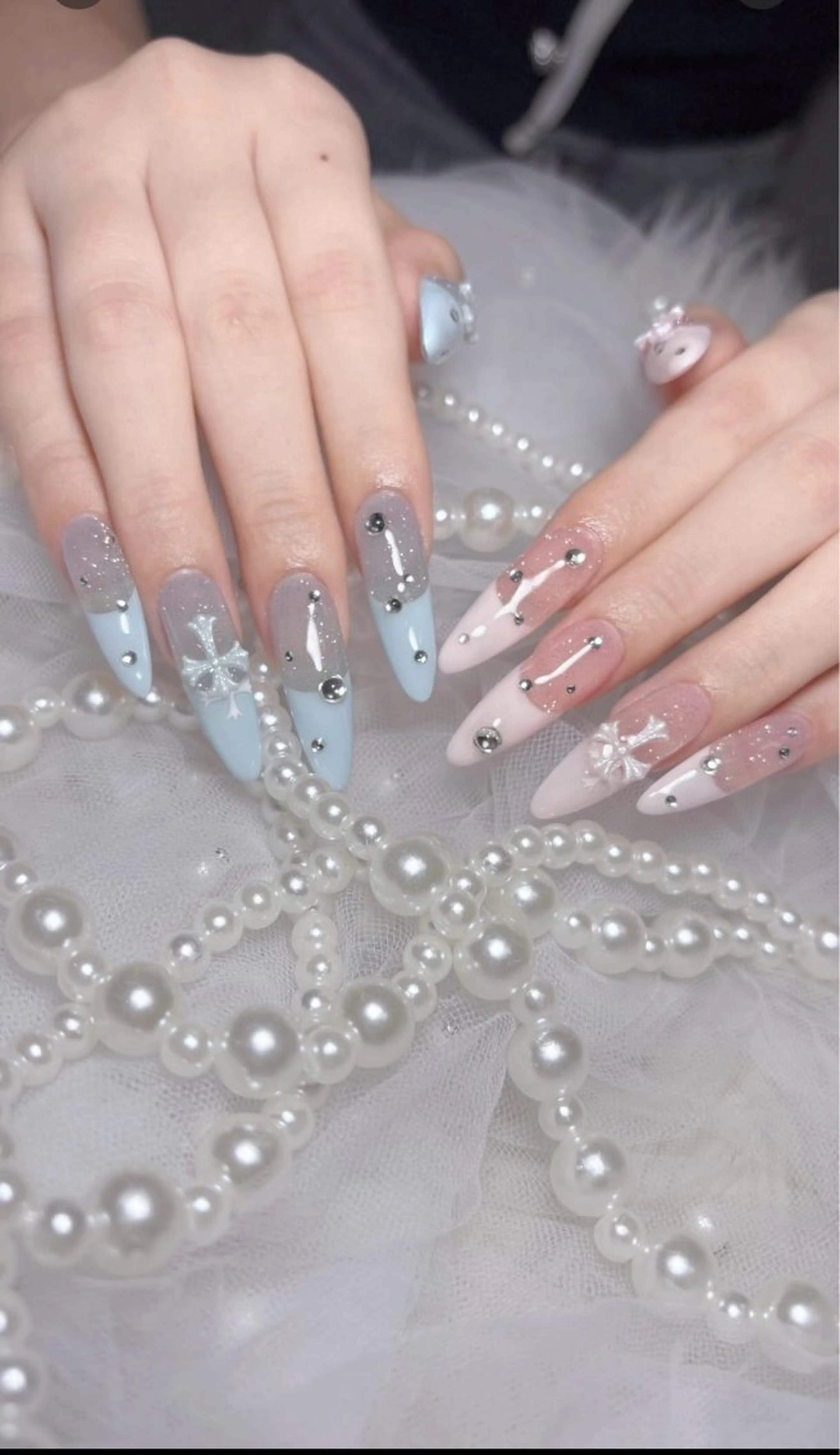 ネイル アートネイル ブルー ガーリー ゴージャス グラデーション ハンドネイル SHE. Nail Otsukaのネイルデザイン