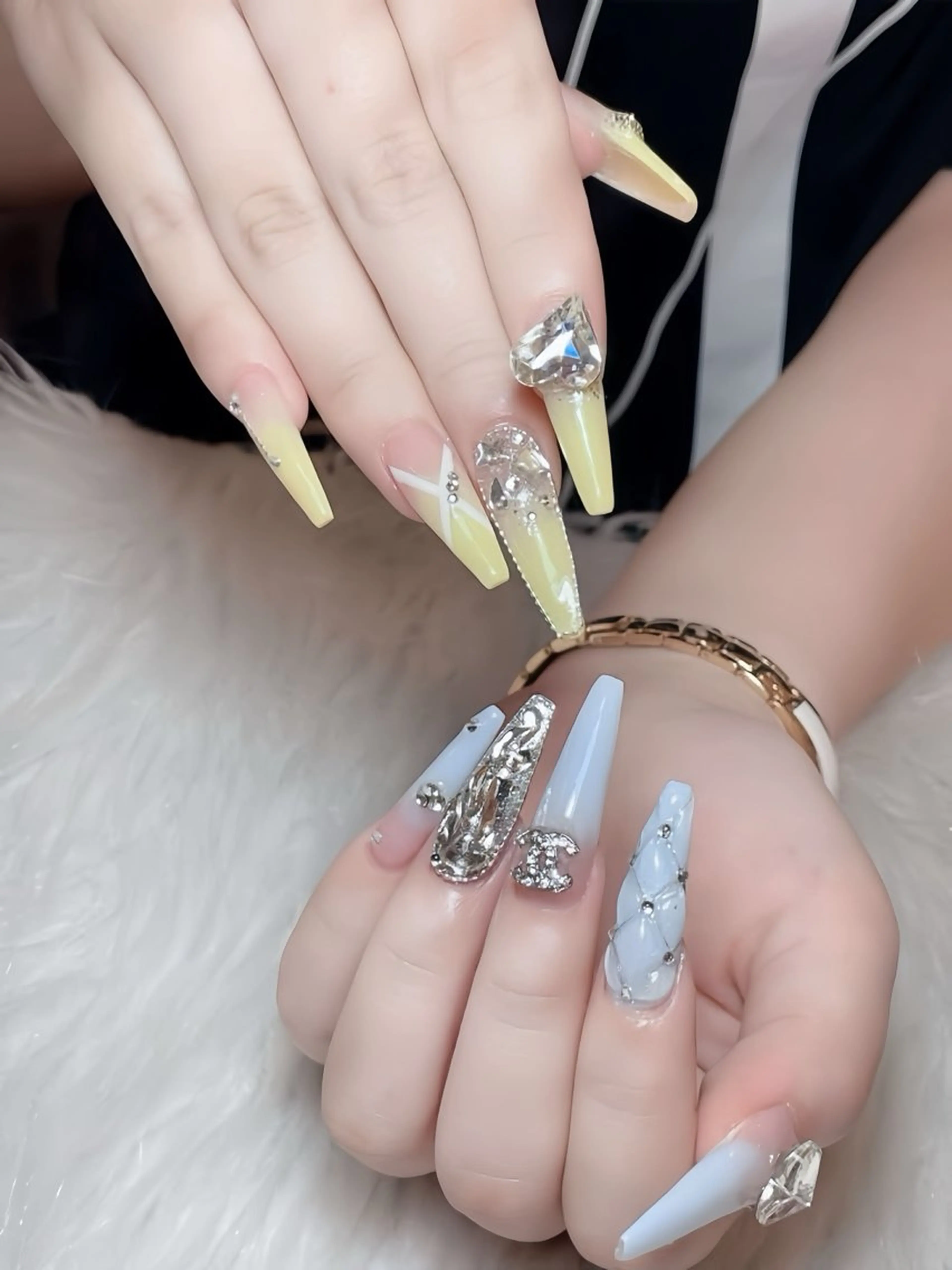 ネイル アニマル柄 ボルドー ブラウン チークネイル フレンチネイル ハンドネイル Rin Nailのネイルデザイン