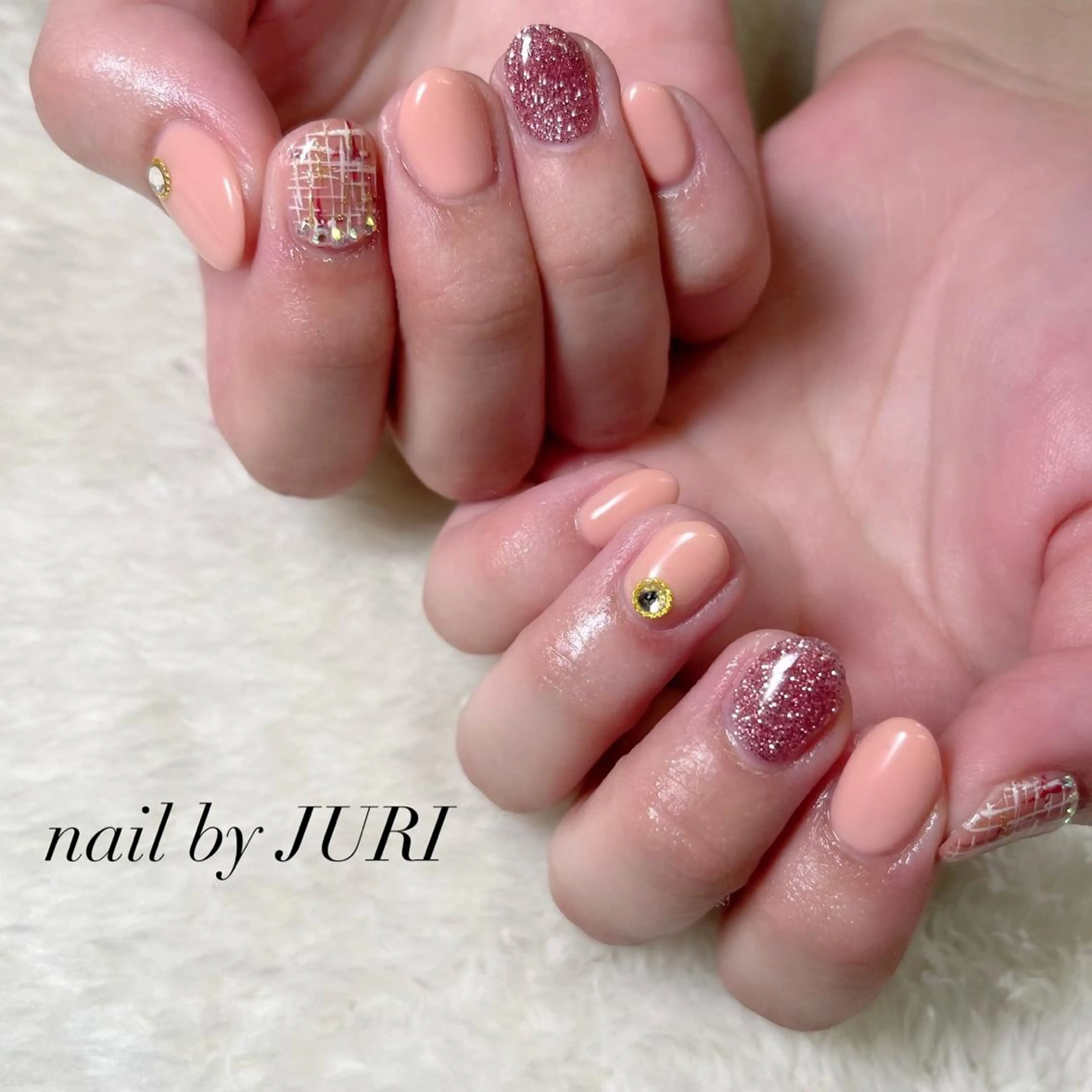 ネイル フットネイル フレンチネイル ジェルネイル ラメ(グリッター) ラメグラデーション NEO Beauty Salon所属・𝐍𝐄𝐎 𝐉𝐔𝐑𝐈のネイルデザイン