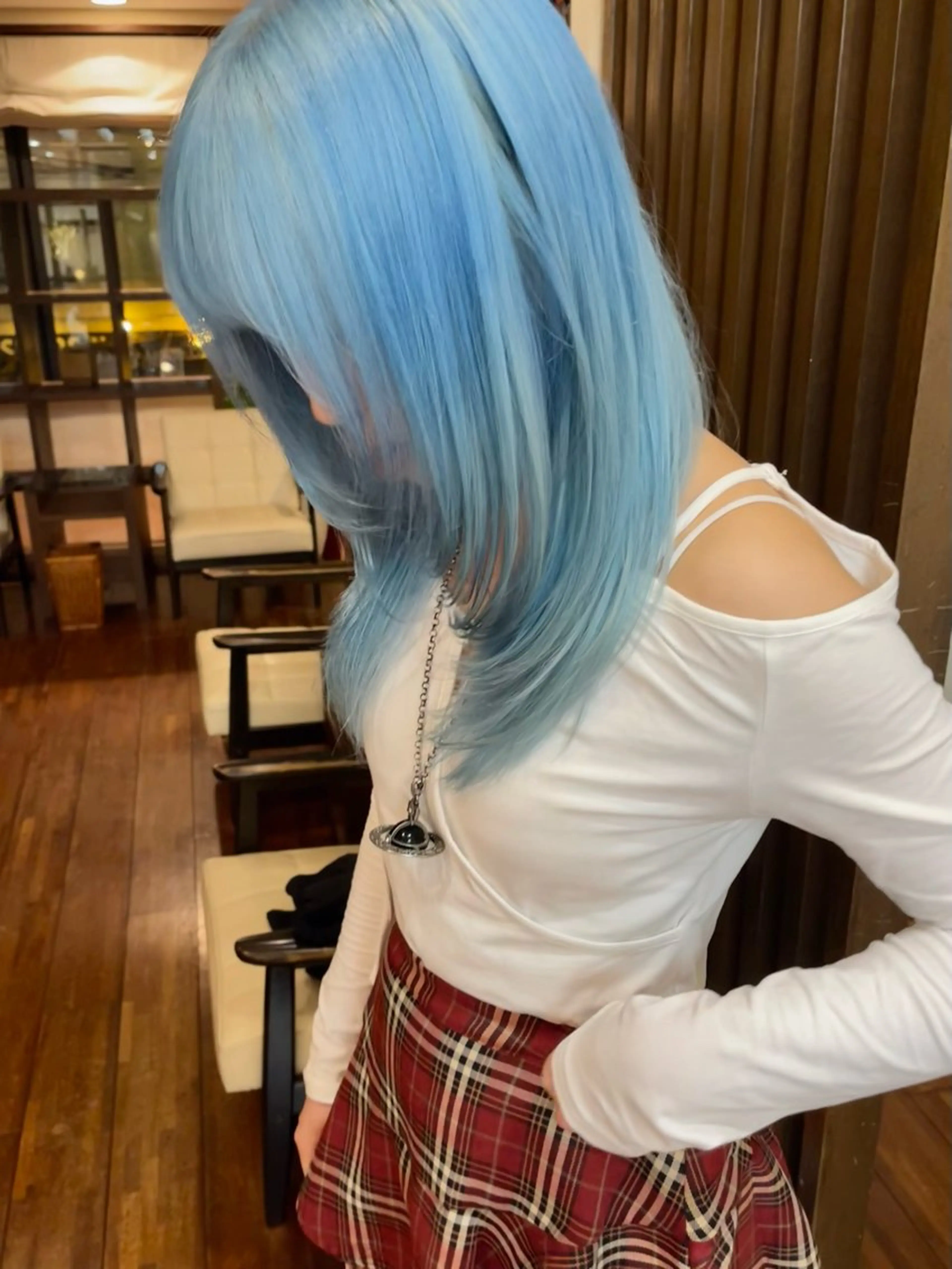 ロング カラー カット ヘアカラー トリートメント 髪質改善ｶﾗｰ ｹｱﾌﾞﾘｰﾁ/ﾀﾑのヘアスタイル