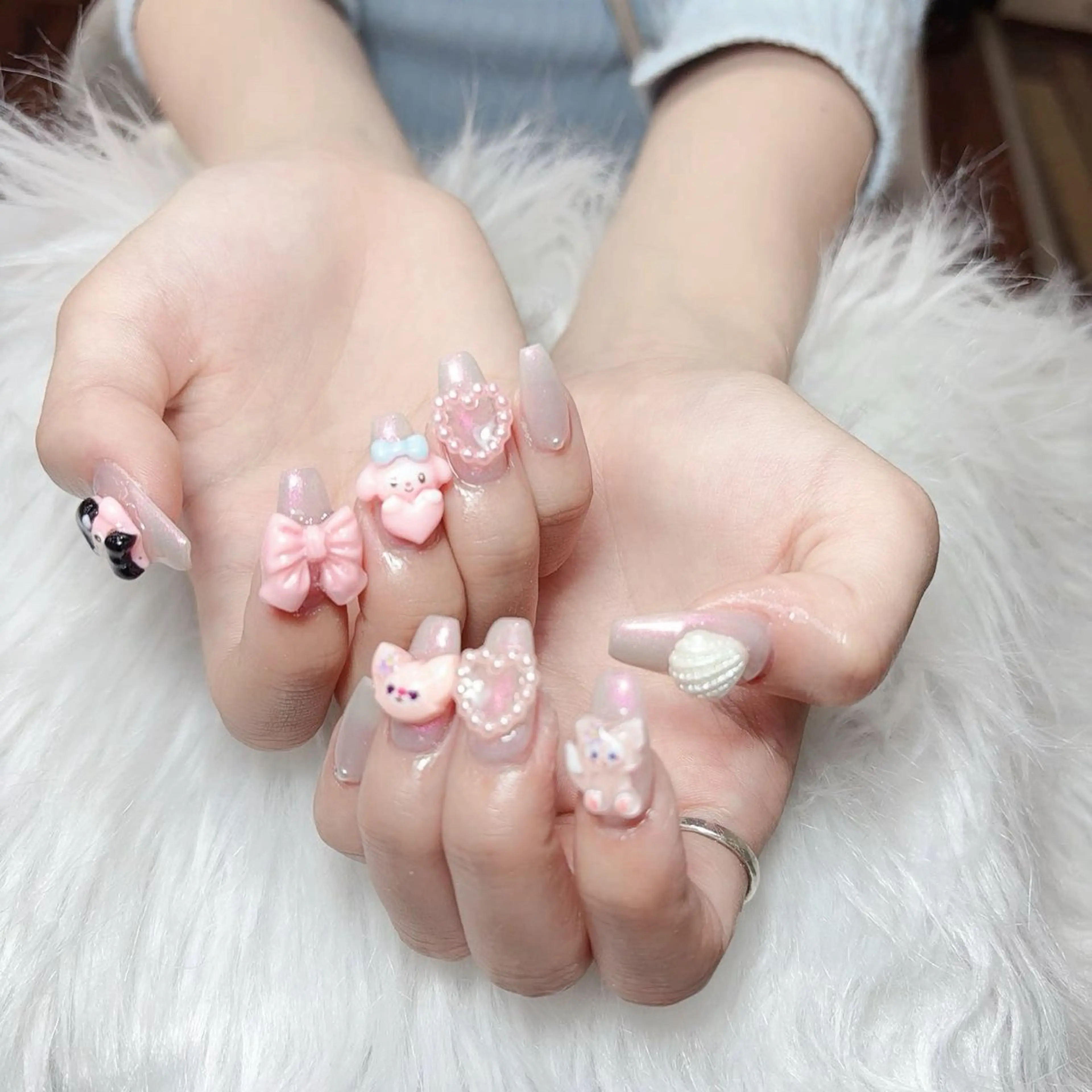 ネイル オーロラネイル 成人式 フレンチネイル ハート 韓国ネイル ハンドネイル Melody Nail所属・Melody  3D/スカルプ専門店のネイルデザイン