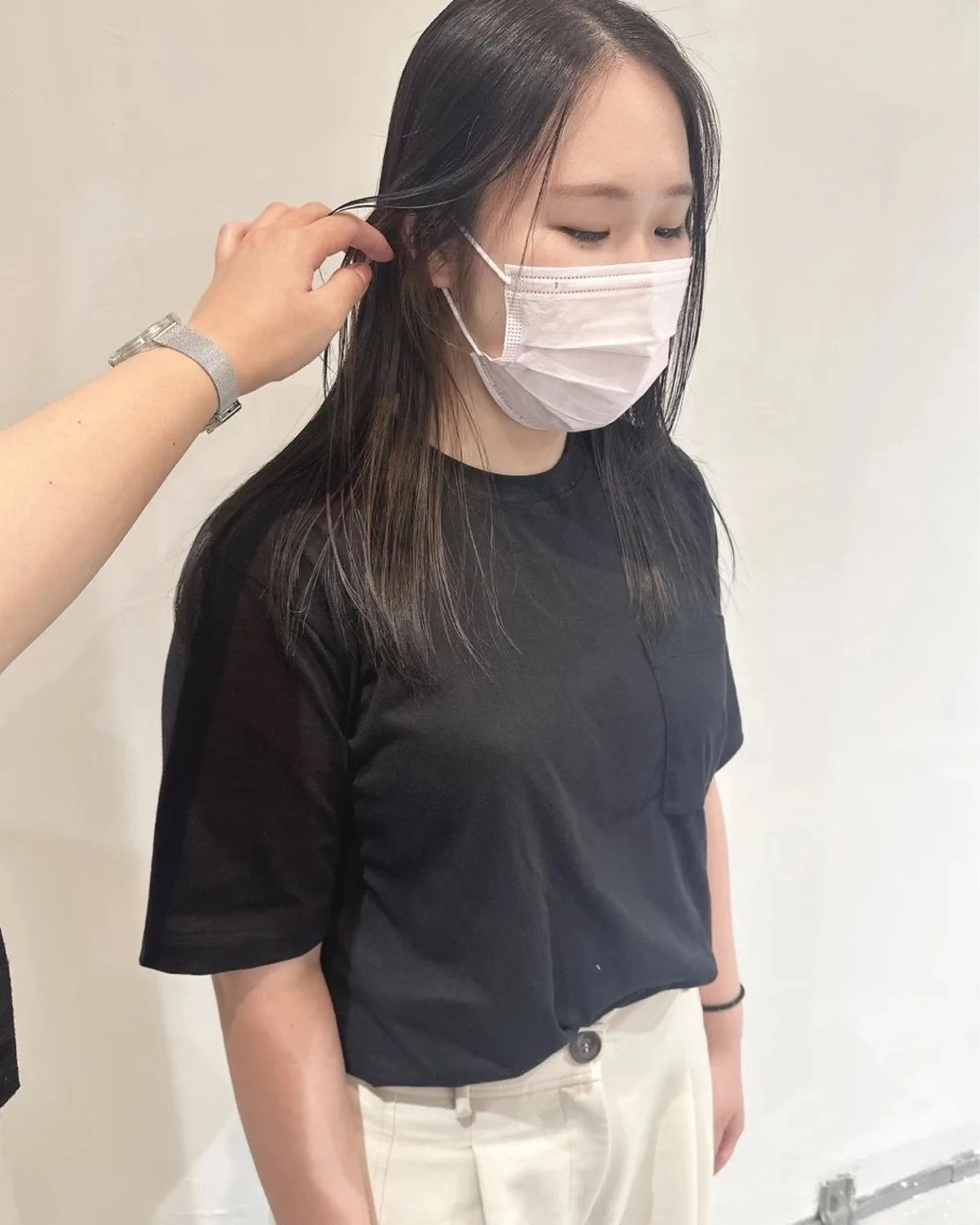 セミロング pole pole所属・坂本 美佳のヘアスタイル