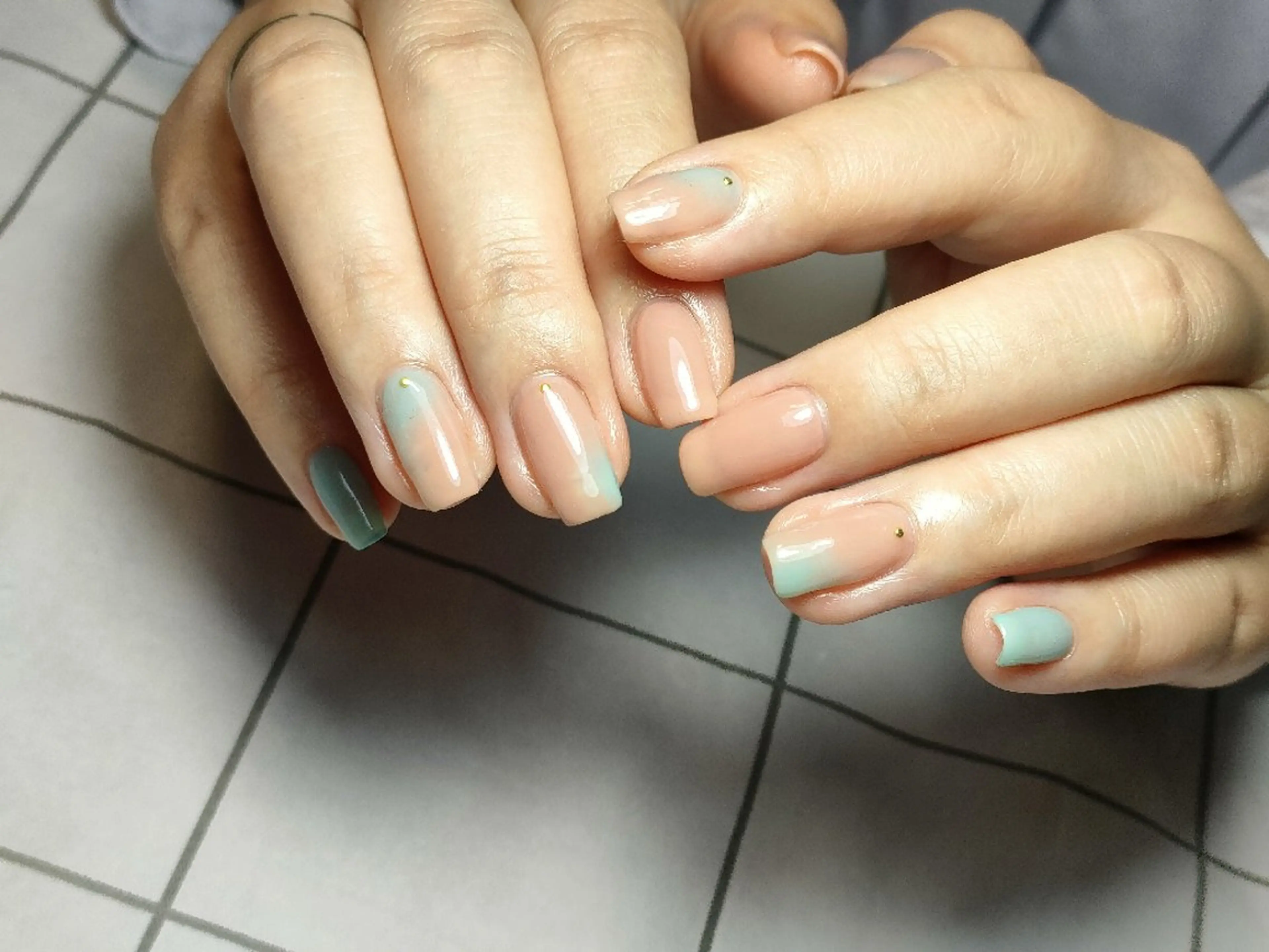 ネイル アートネイル oir. nailsalonのネイルデザイン