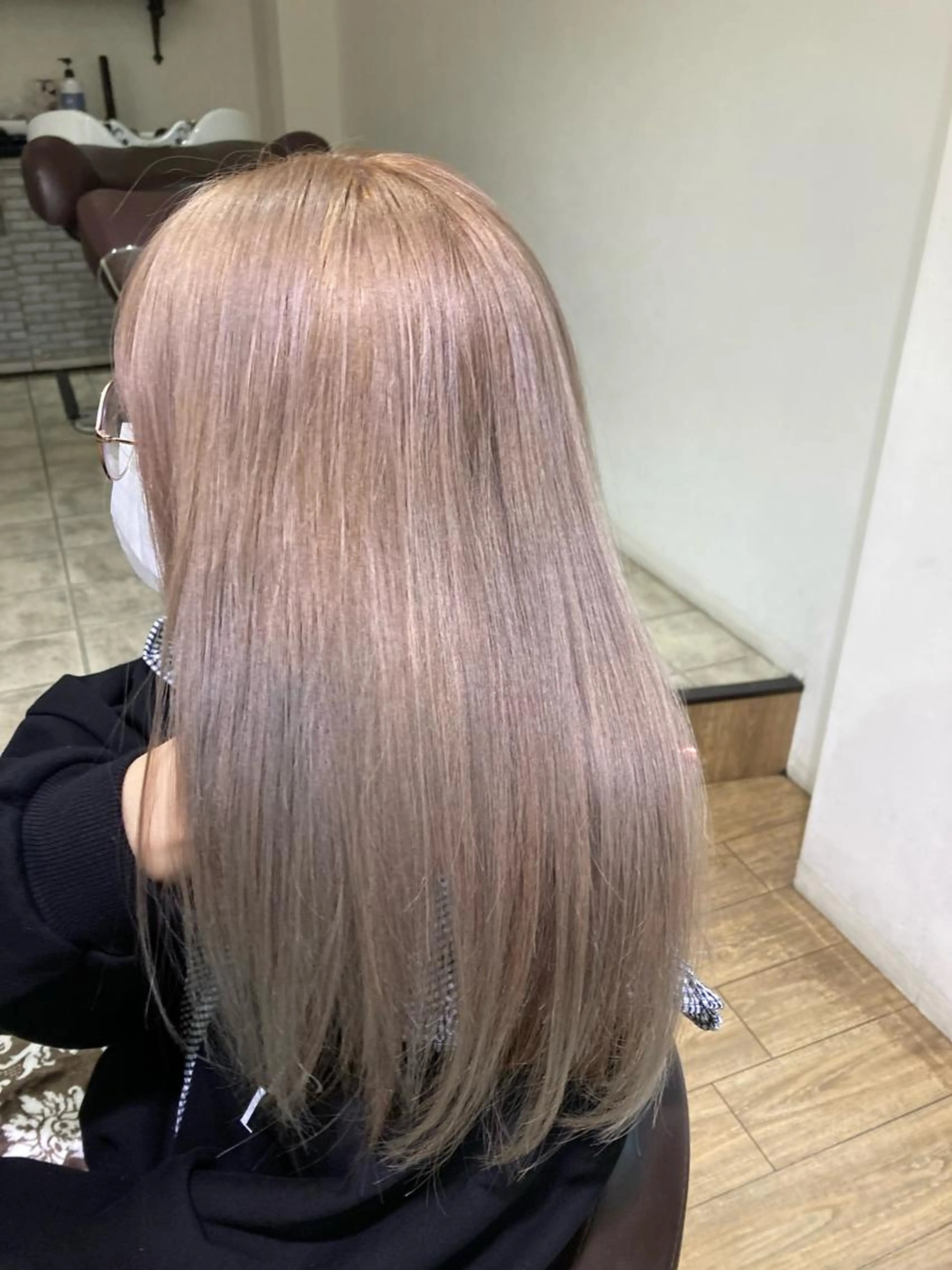 ミニモ限定💙ダメージレスダブルカラー＋トリートメント(ブリーチ一回)ロング料金＋1000の写真
