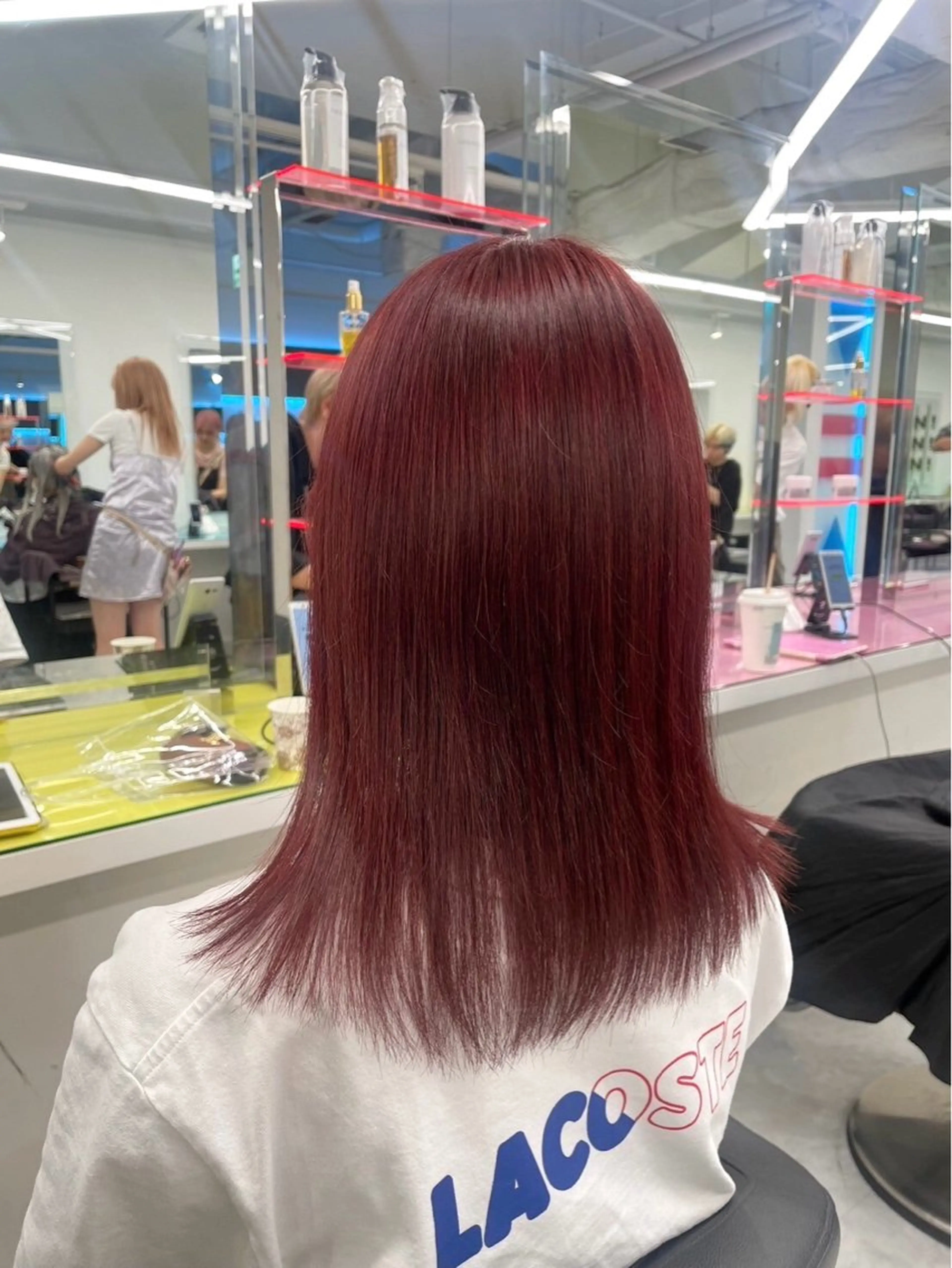 ロング カラー ヘアカラー トリートメント 透けるやわらか艶髪♡ ナチュラルストレートのヘアスタイル