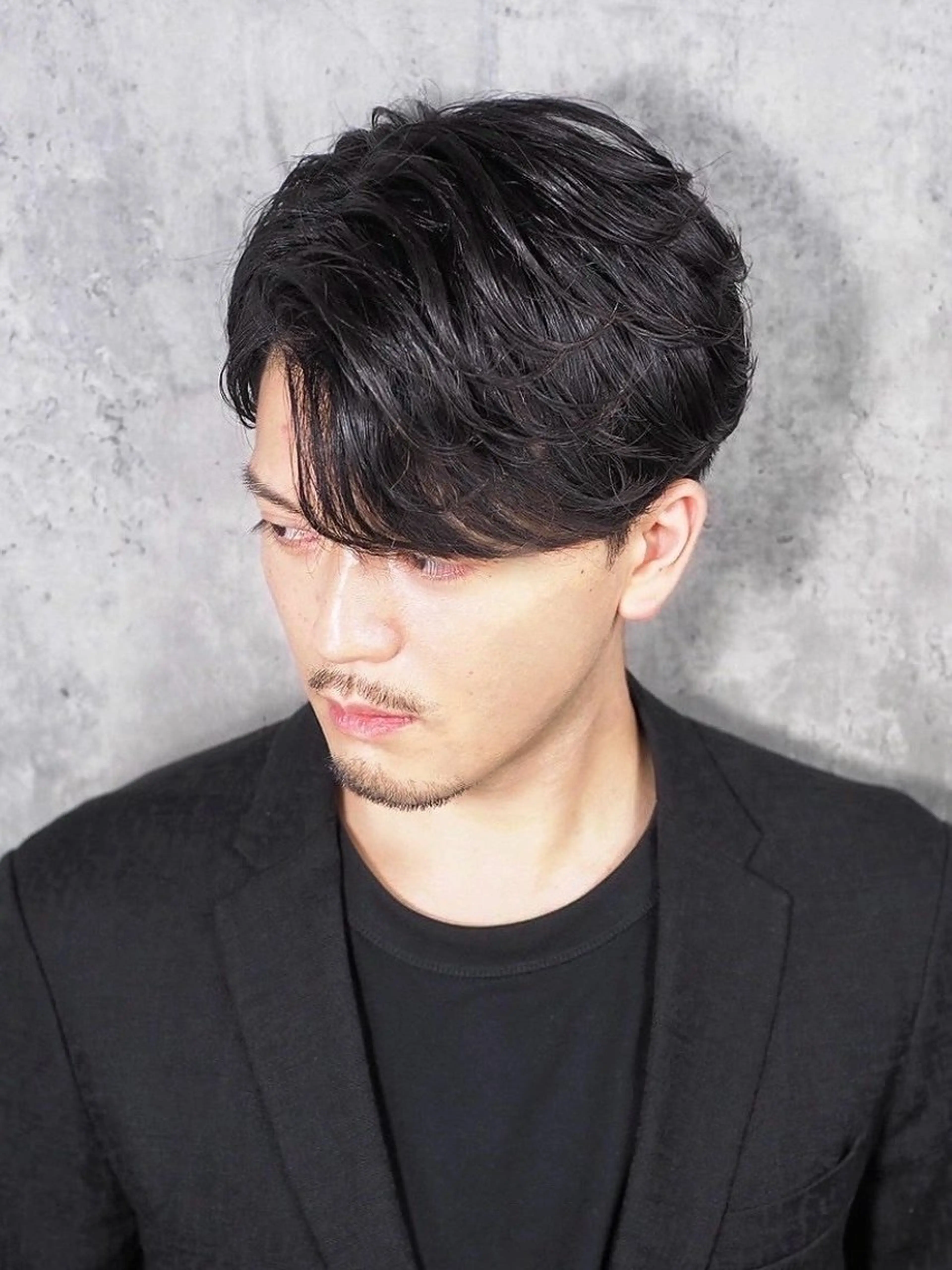 ミディアム 高橋 龍之介のヘアスタイル