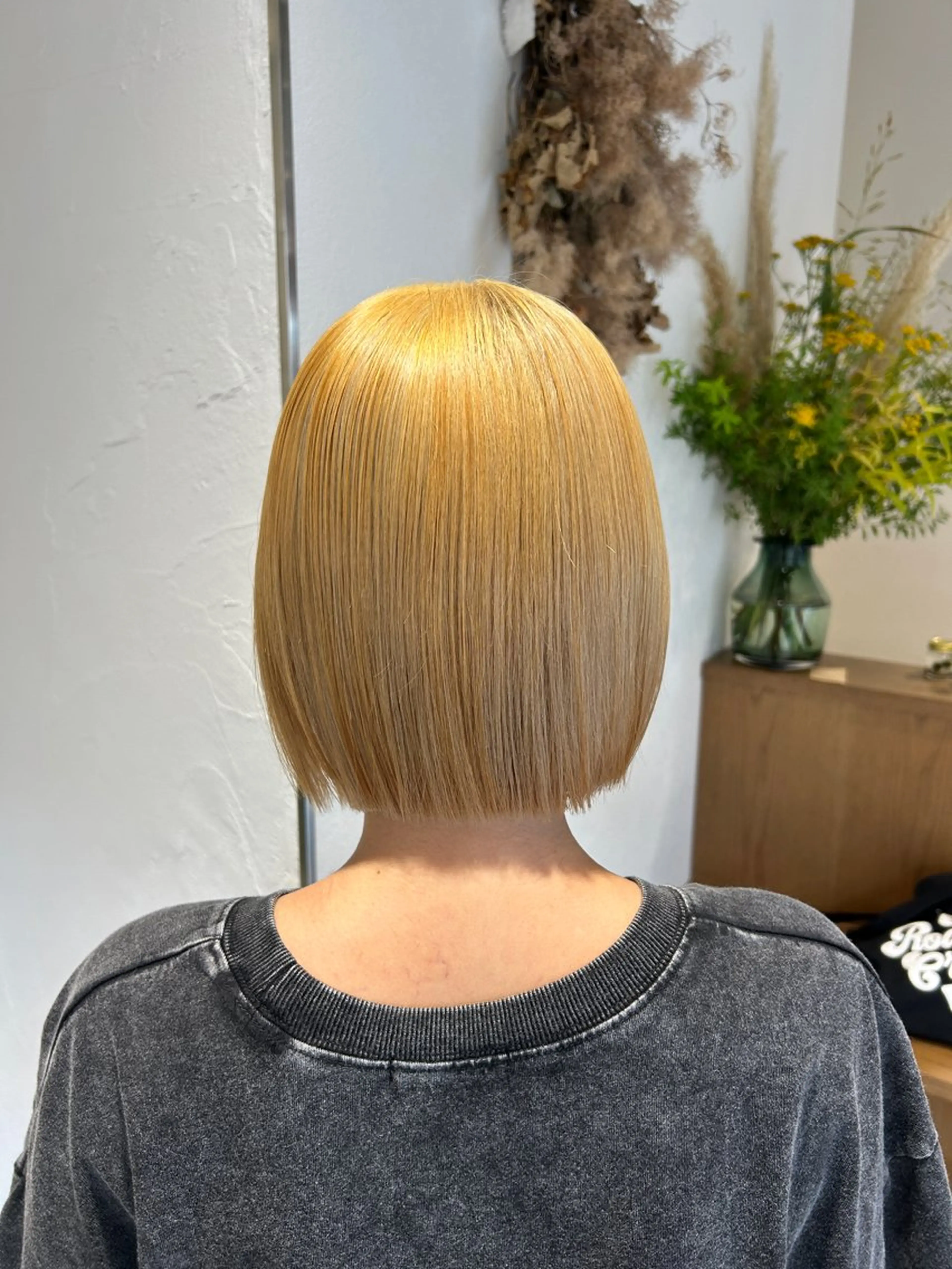 ショート カラー カット ヘアカラー トリートメント ハイトーン/アレンジ /🎀YUINA🎀のヘアスタイル