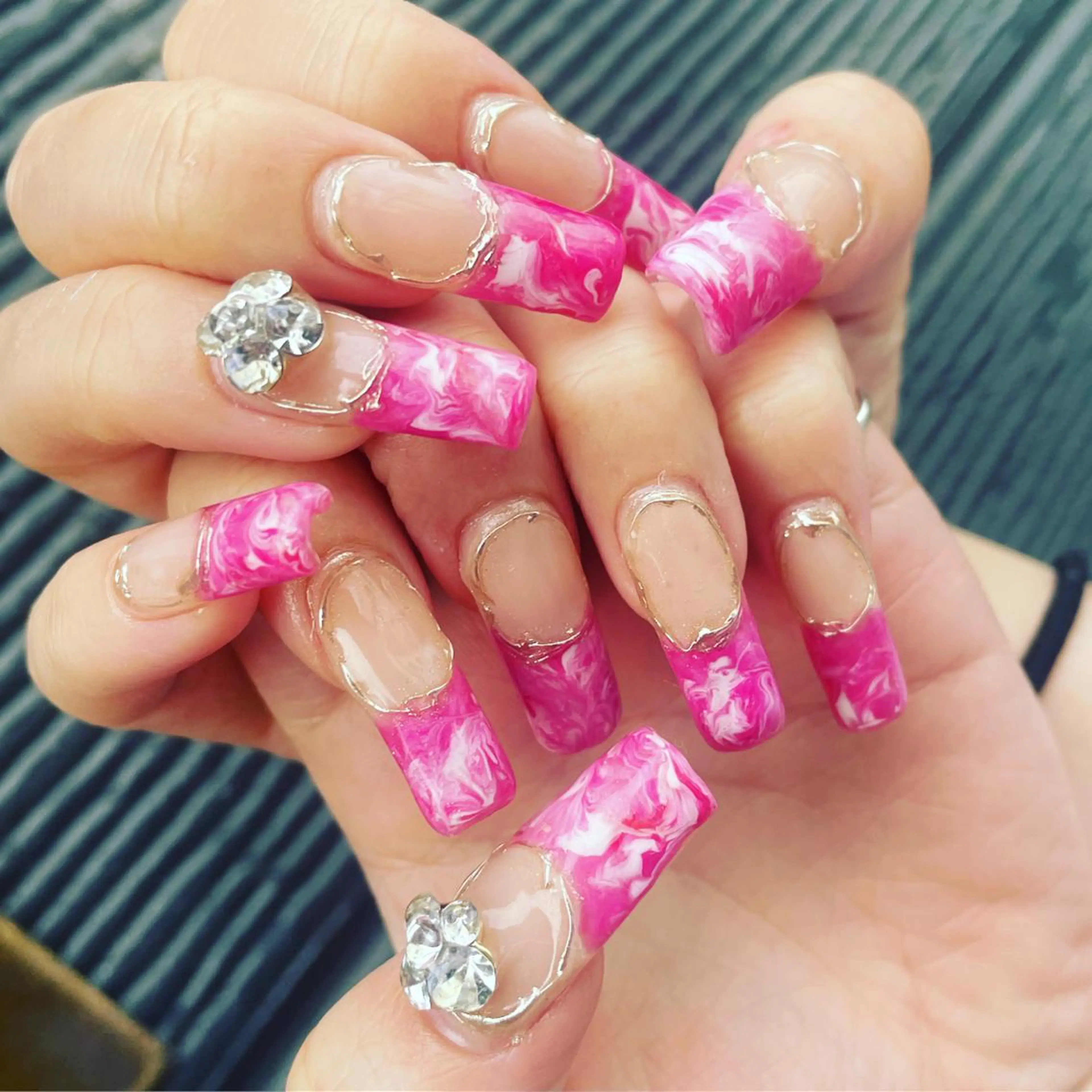 ネイル ハンドネイル CRAZY NAILのネイルデザイン
