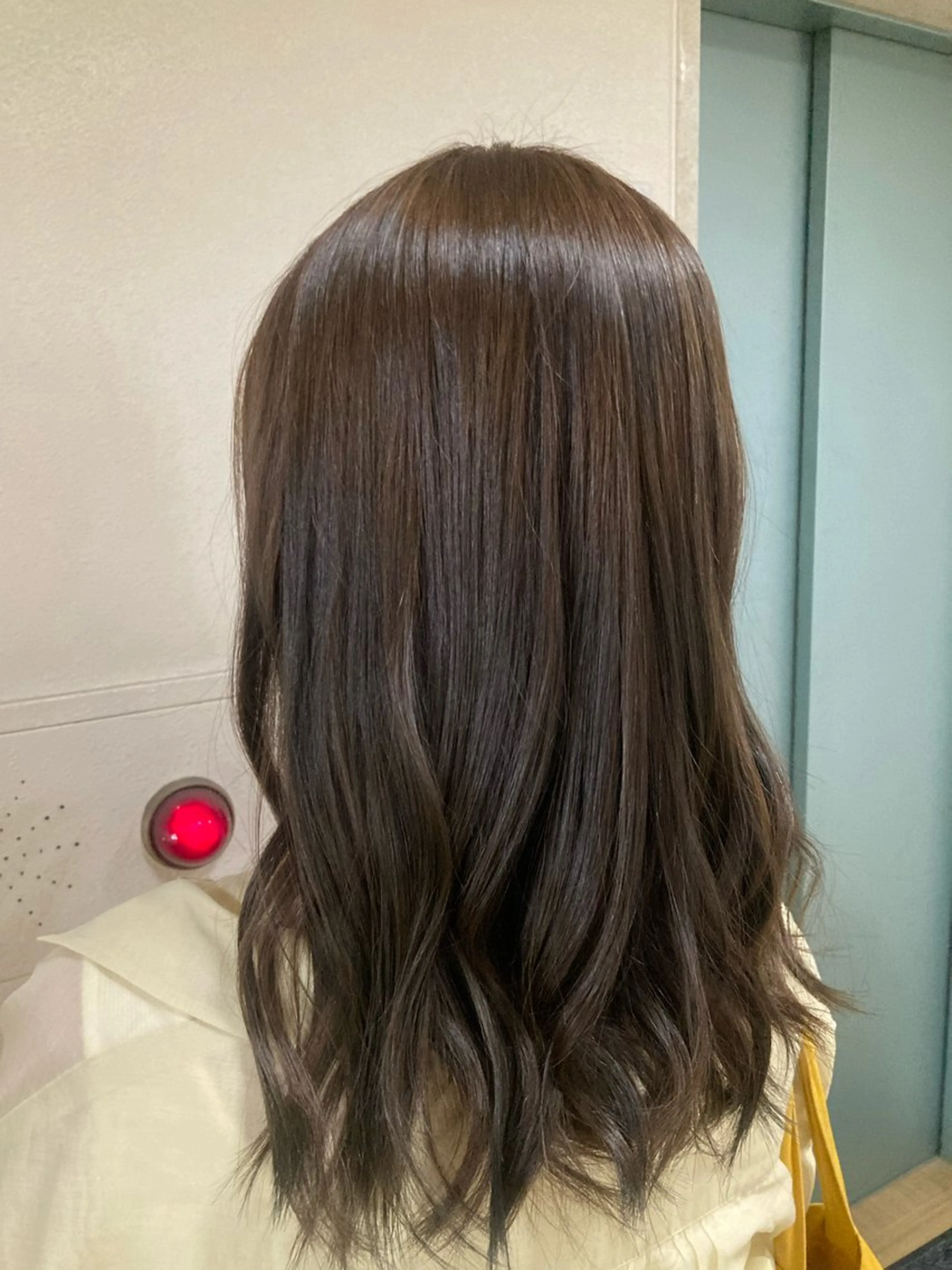 ロング ヘアカラー F.O.F.所属・たかなみ りなのヘアスタイル