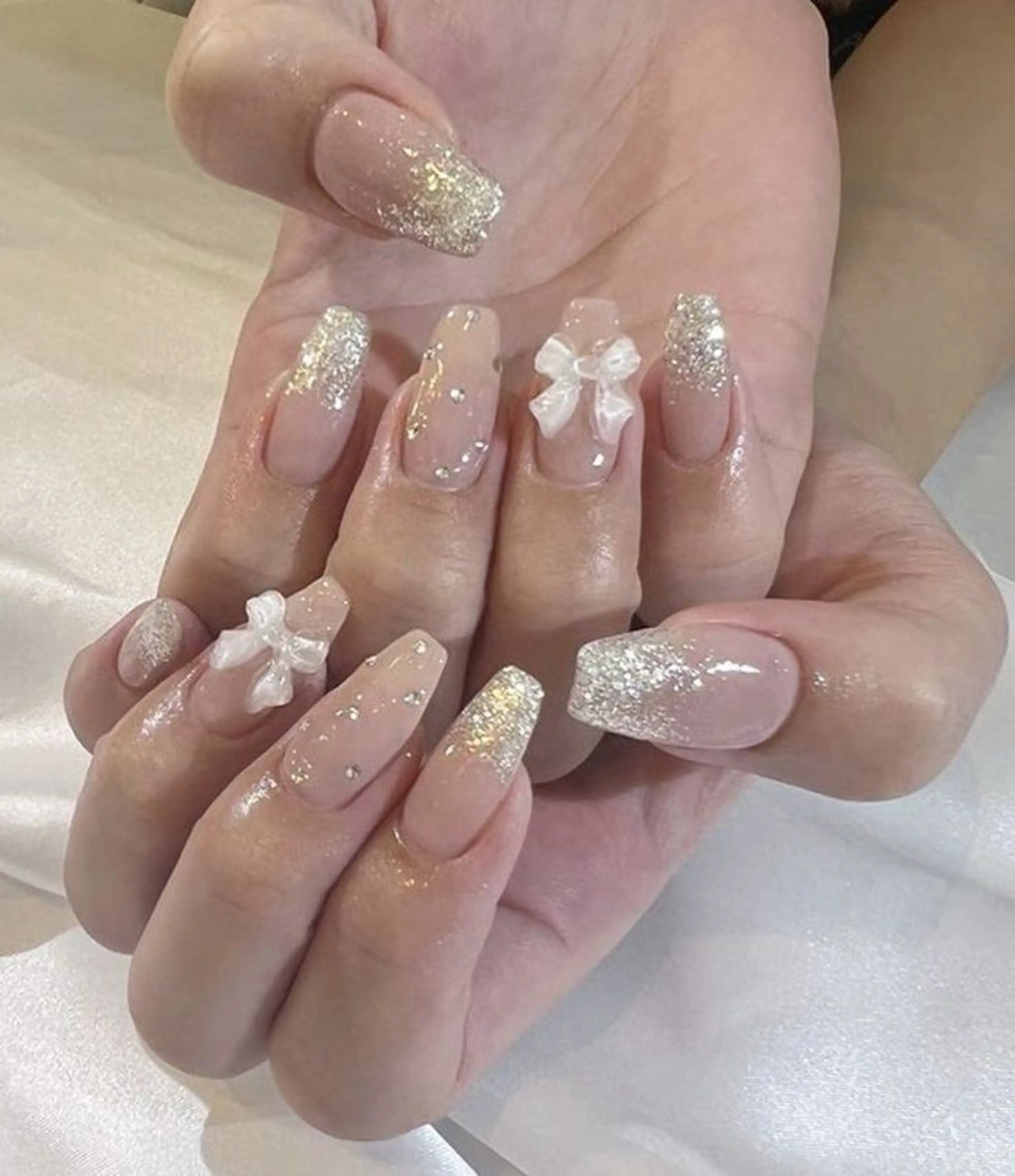 ネイル 長さ出し フレンチネイル グラデーション 卒業式 マグネットネイル ハンドネイル MIHANA NAILのネイルデザイン