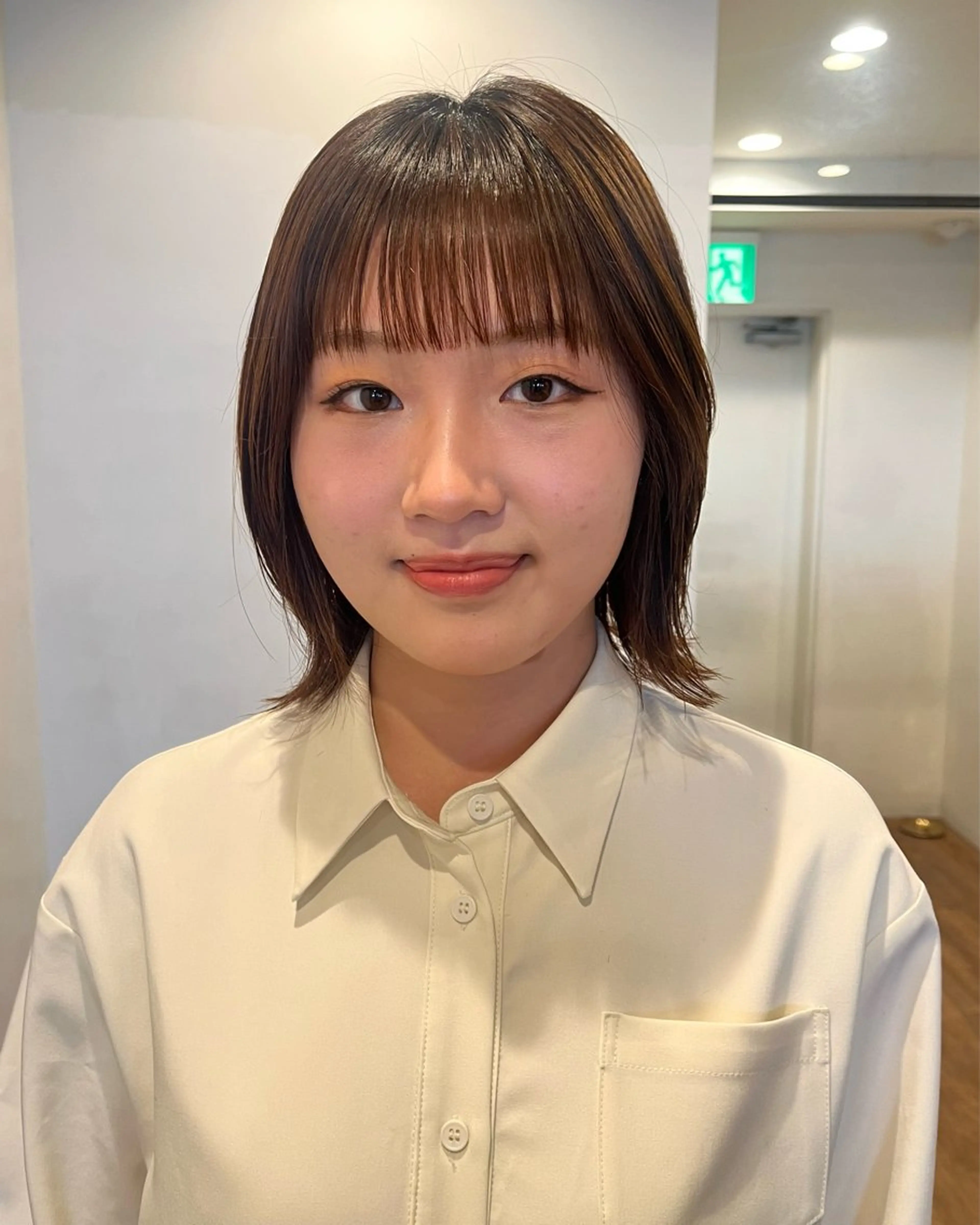 ショート ボブレイヤー ボブ くびれヘア くびれレイヤー レイヤーカット china / ボブ/ブリーチカラーのヘアスタイル