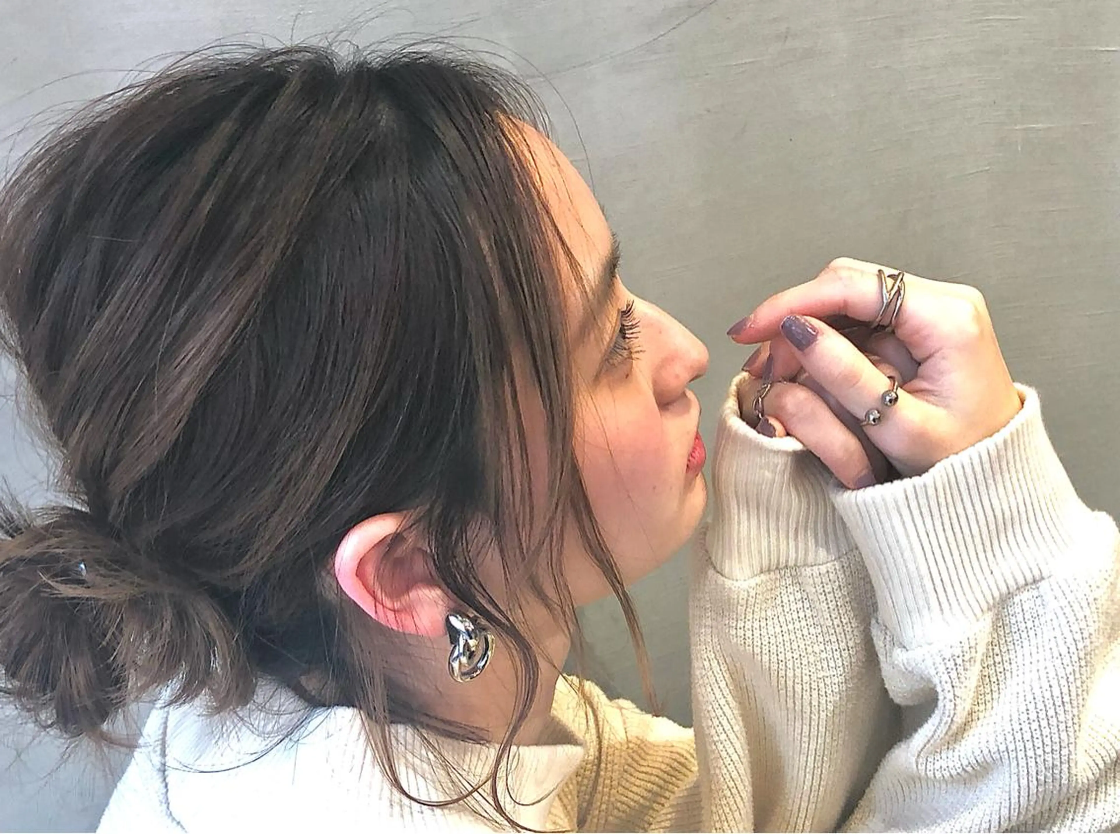 ミディアム 小林 愛花のヘアスタイル