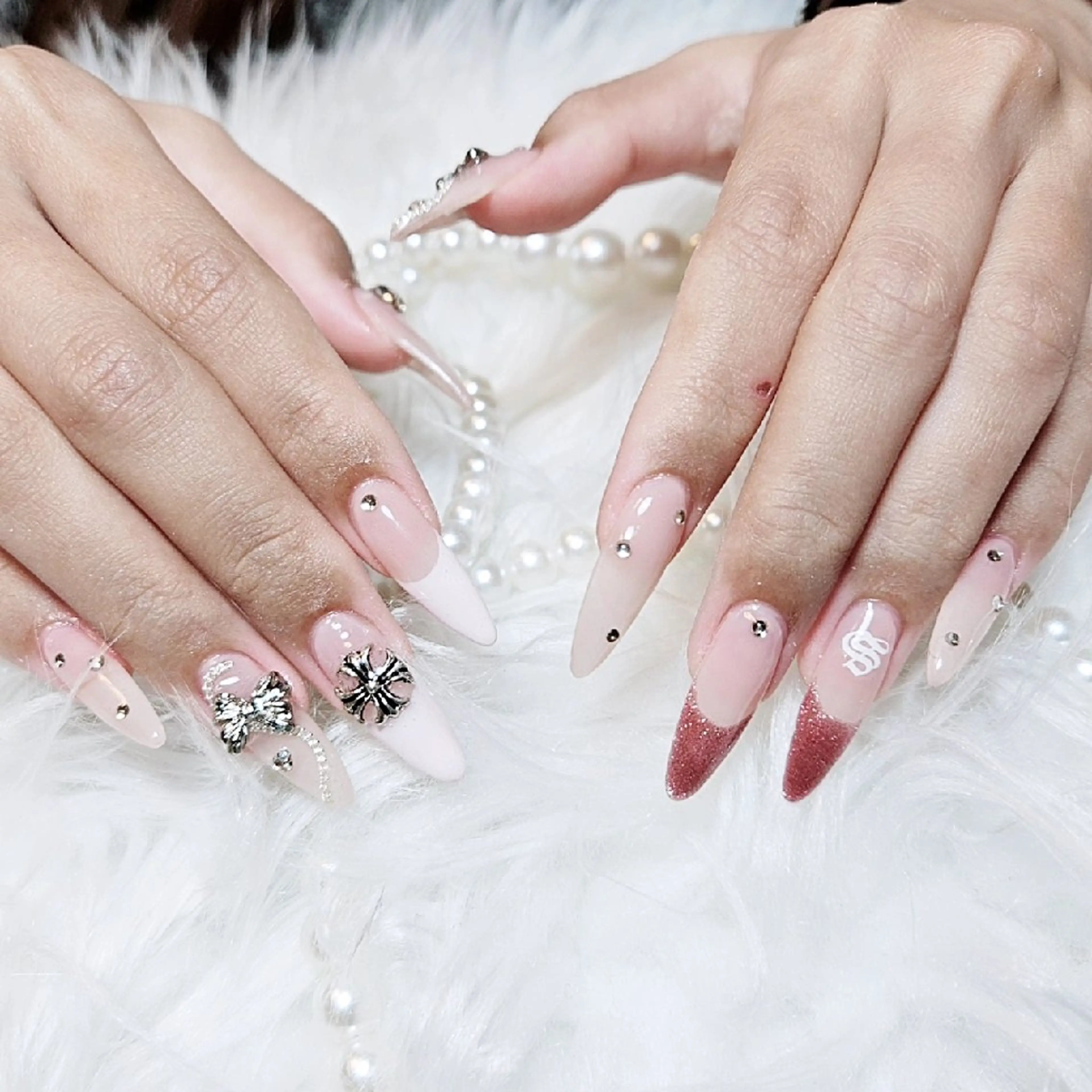 ネイル 🌈Yun nail hyejin💋のネイルデザイン