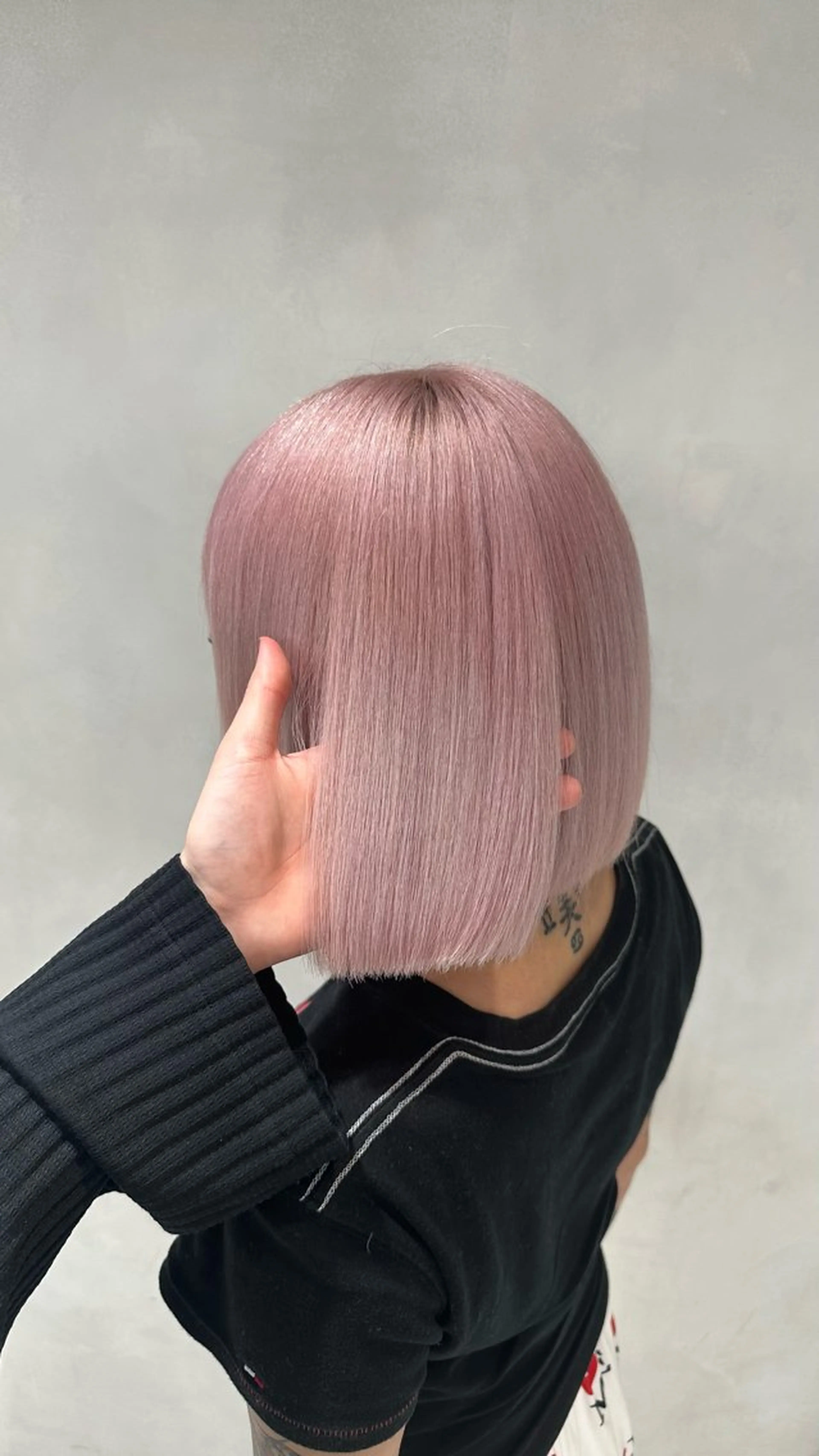 ミディアム カラー REN .のヘアスタイル