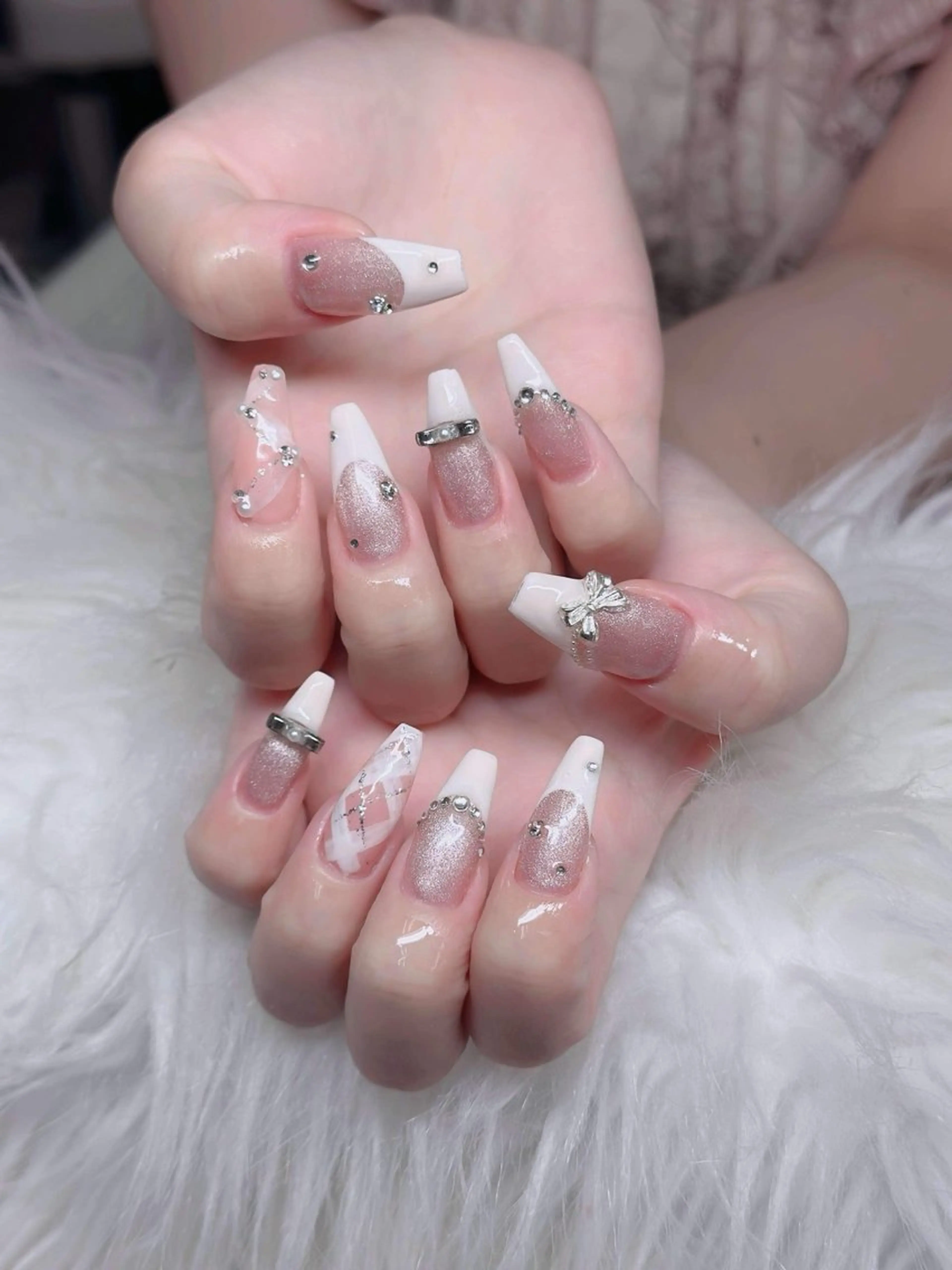 ネイル ジェルネイル 韓国ネイル マグネットネイル ネイルチップ 冬ネイル ハンドネイル Lenie Nailのネイルデザイン