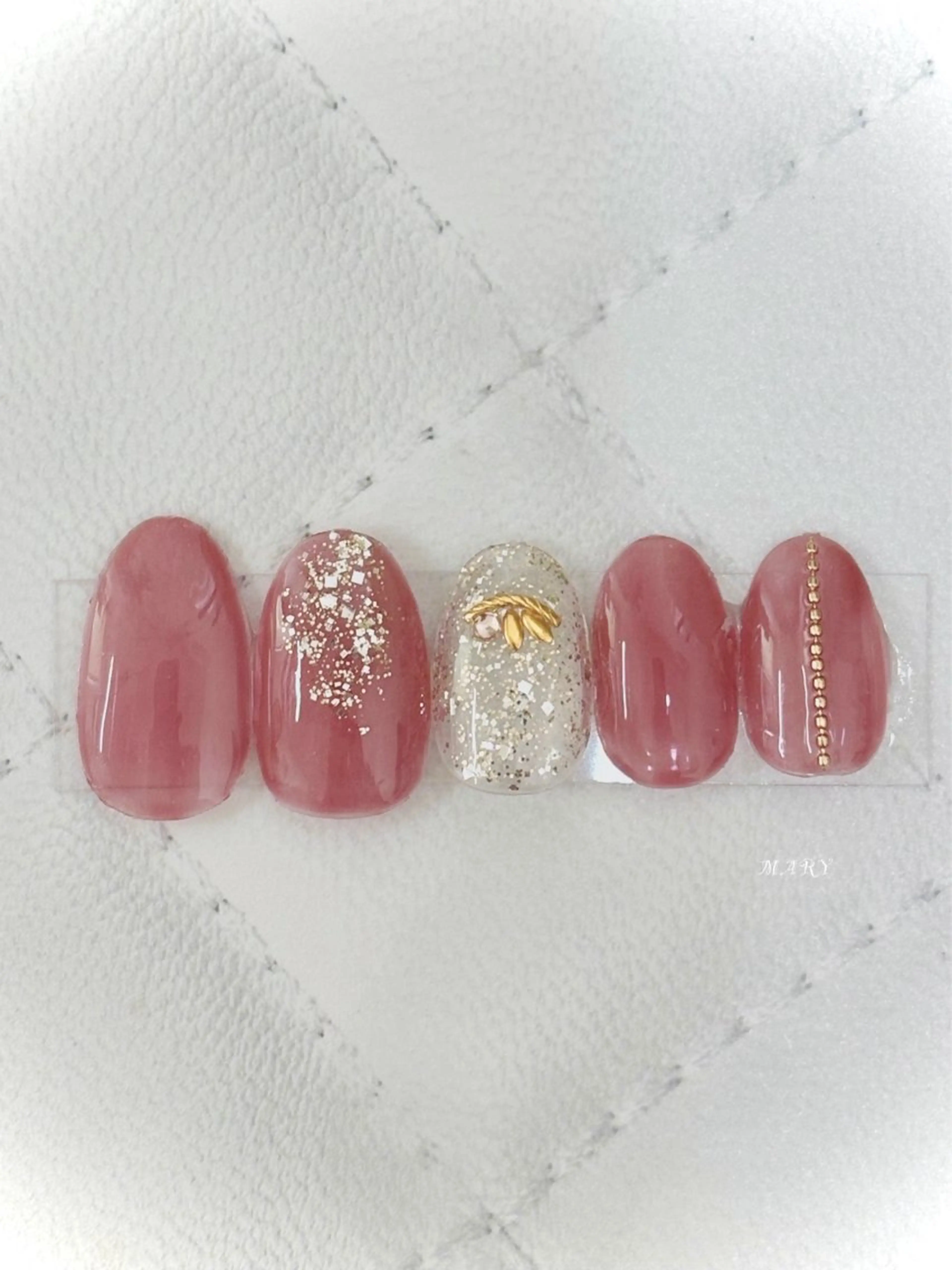 ネイル キラキラネイル ニュアンスネイル ワンカラーネイル ハンドネイル Mary nail所属・Mary nail .narumiのネイルデザイン
