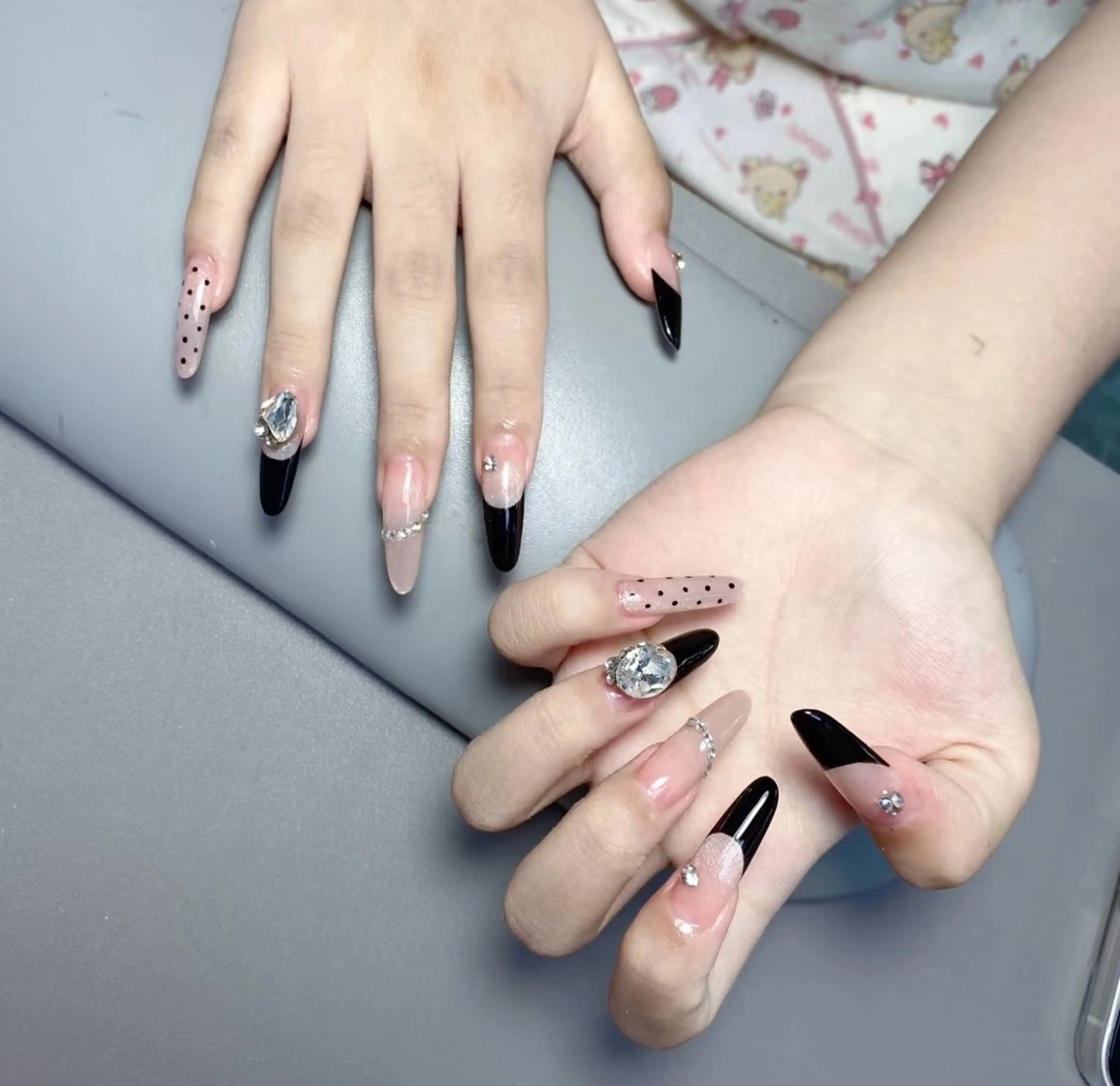 ネイル 高木 維麗絲のネイルデザイン