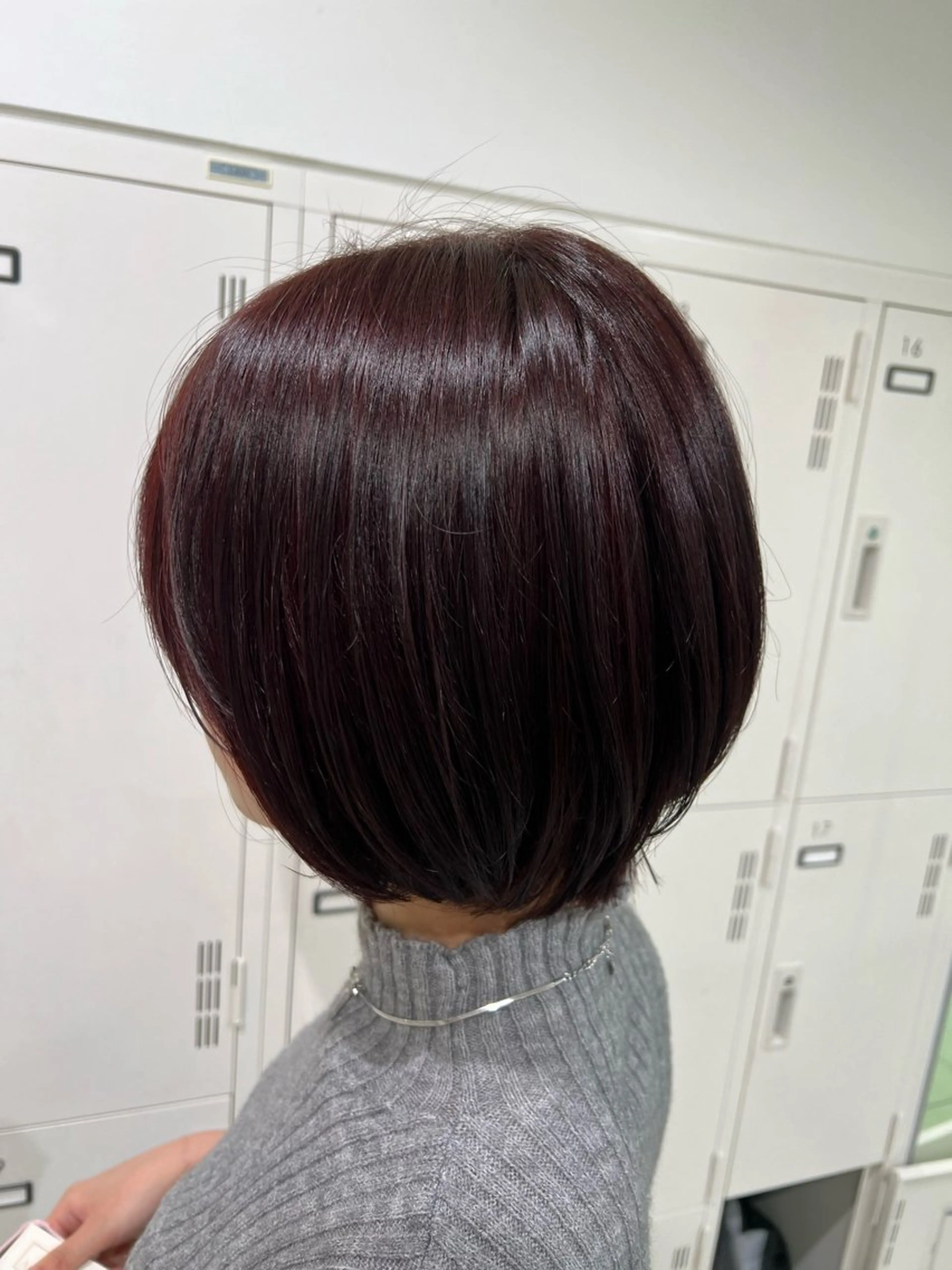 ショート カラー ブリーチ ブリーチなしカラー レッドカラー ヘアカラー トリートメント 暖色カラー🌹 中山由梨のヘアスタイル