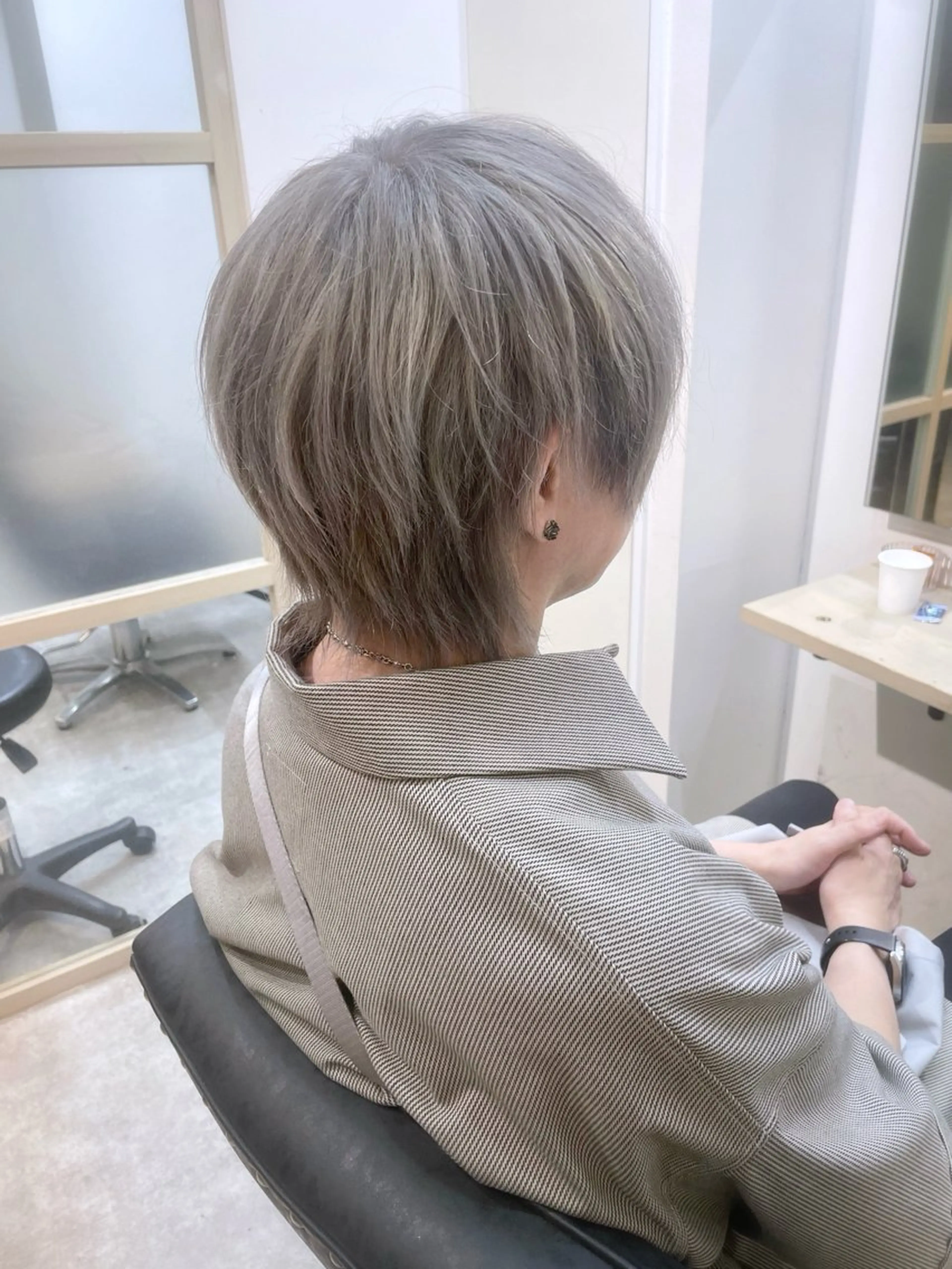 ミディアム カラー メンズ メンズブリーチ ブリーチ グレージュ カット ヘアカラー トリートメント EMANON新宿南口所属・🦄中性ウルフ ☁️Shiori🦄のヘアスタイル