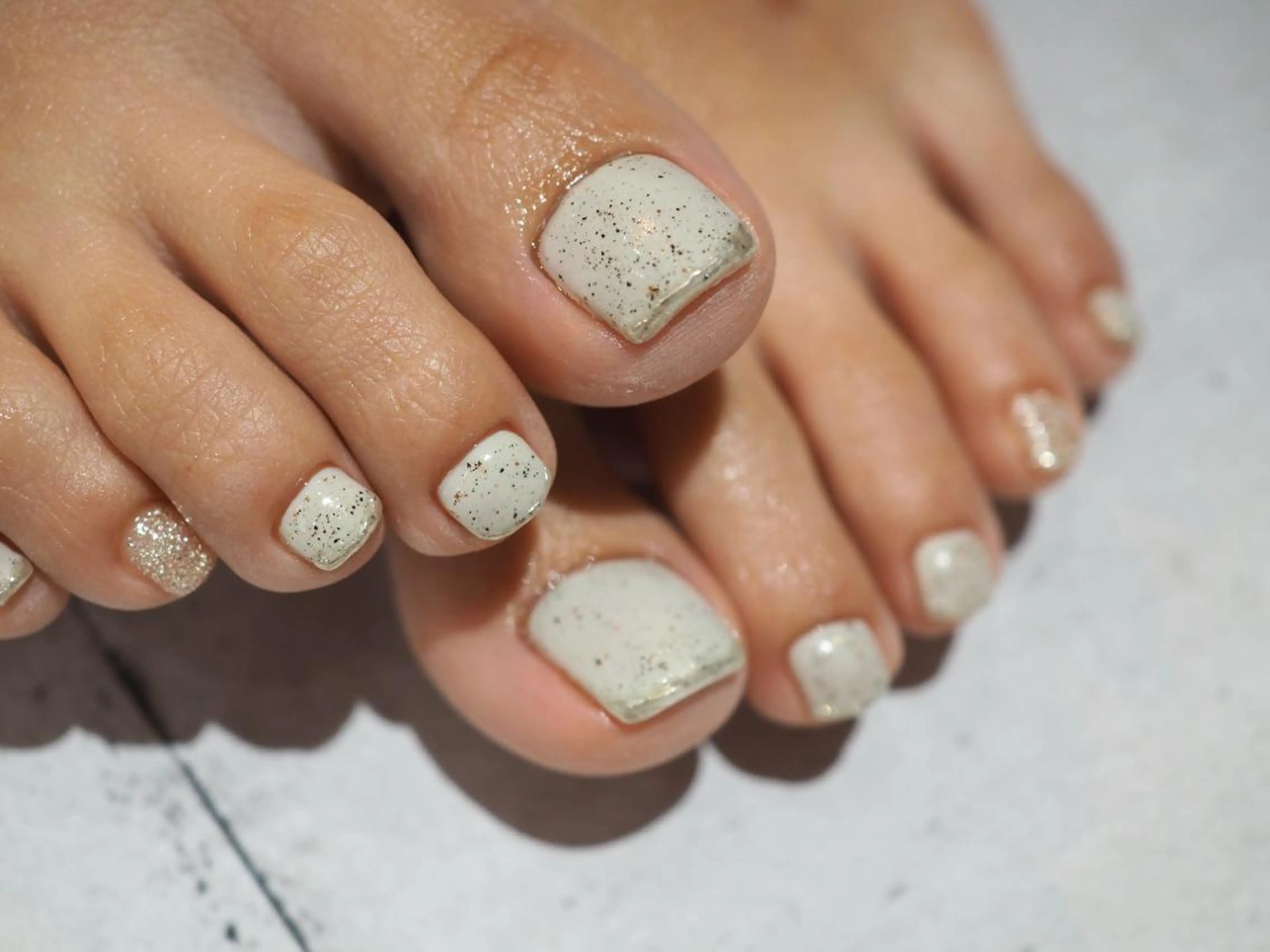 ネイル ジェルネイル ミラーネイル フットネイル Glück...所属・kohashi miwaのネイルデザイン