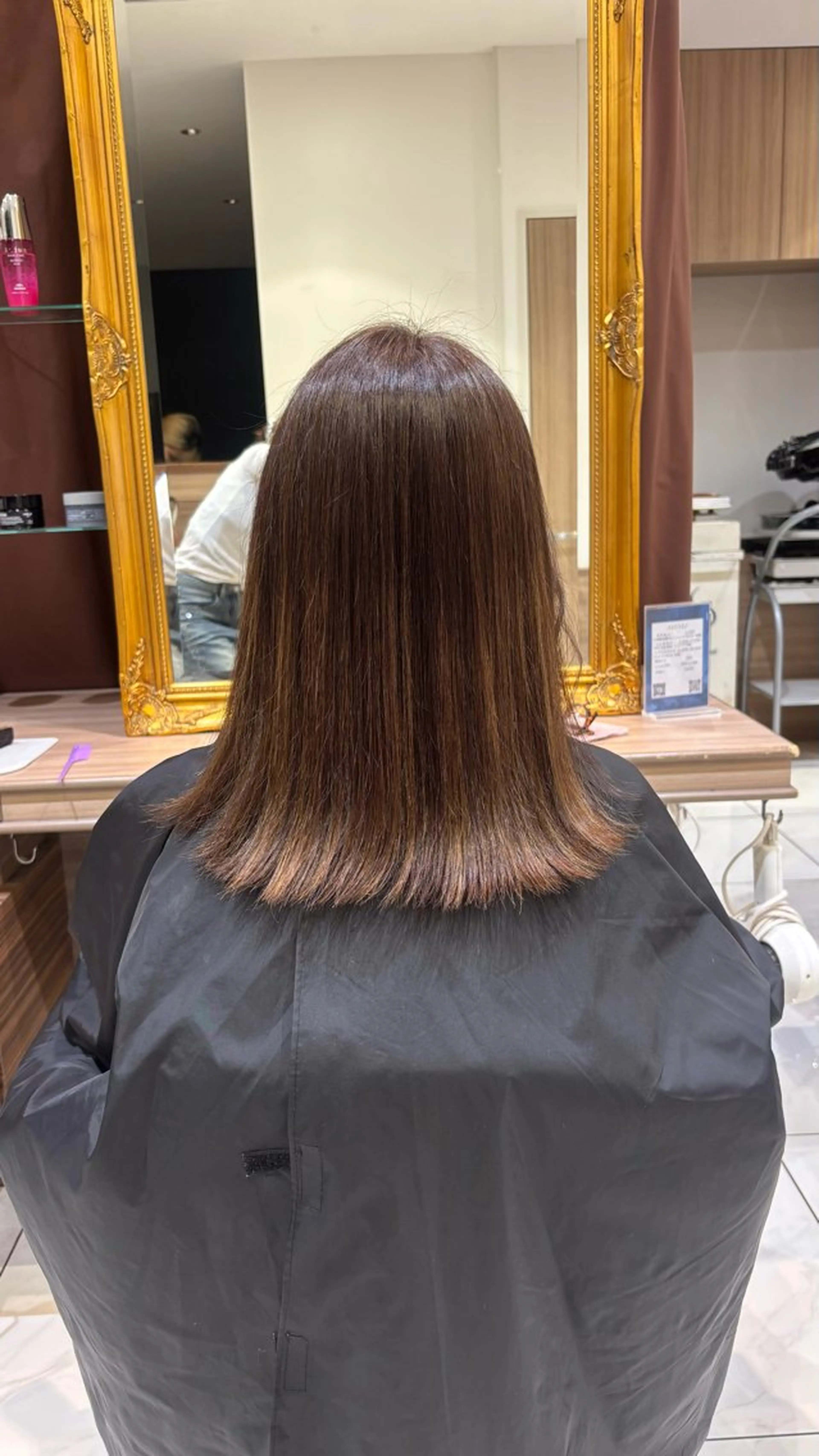 セミロング ヘアカラー 土谷 寧音のヘアスタイル