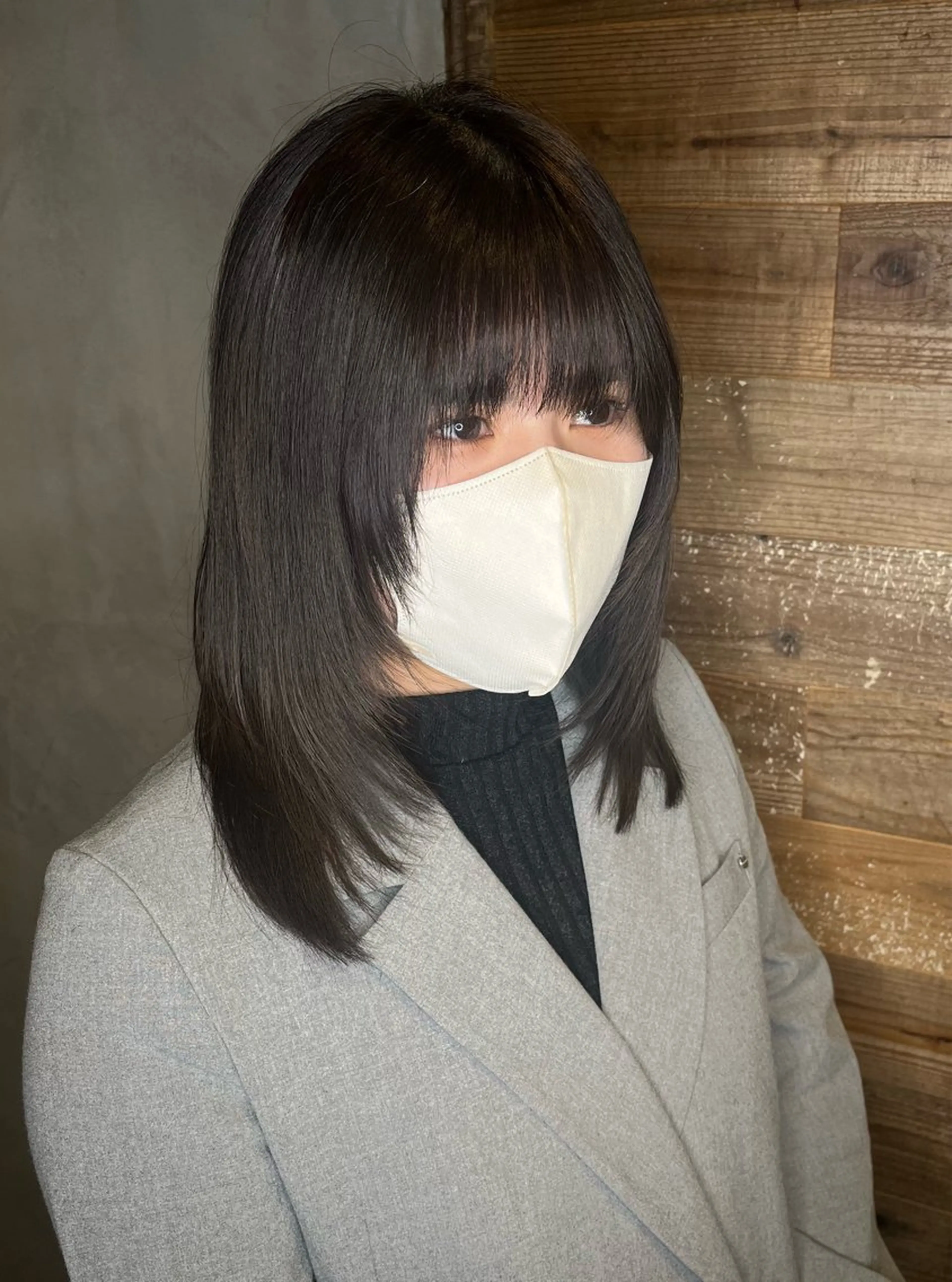 ミディアム 顔周りカット レイヤーカット LoE[ロエ]桃井 香菜子のヘアスタイル