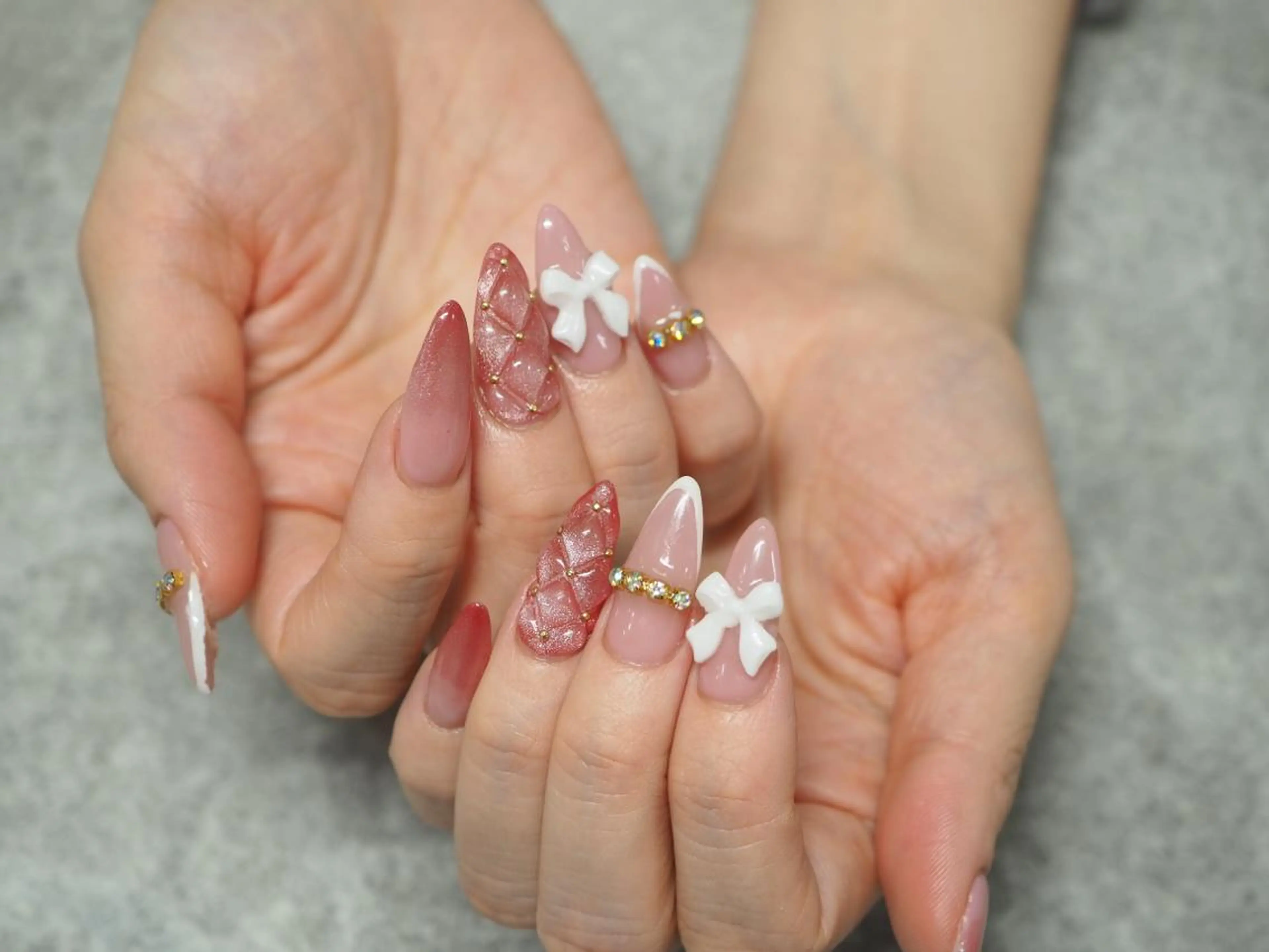 ネイル ハンドネイル 新子 沙枝のネイルデザイン