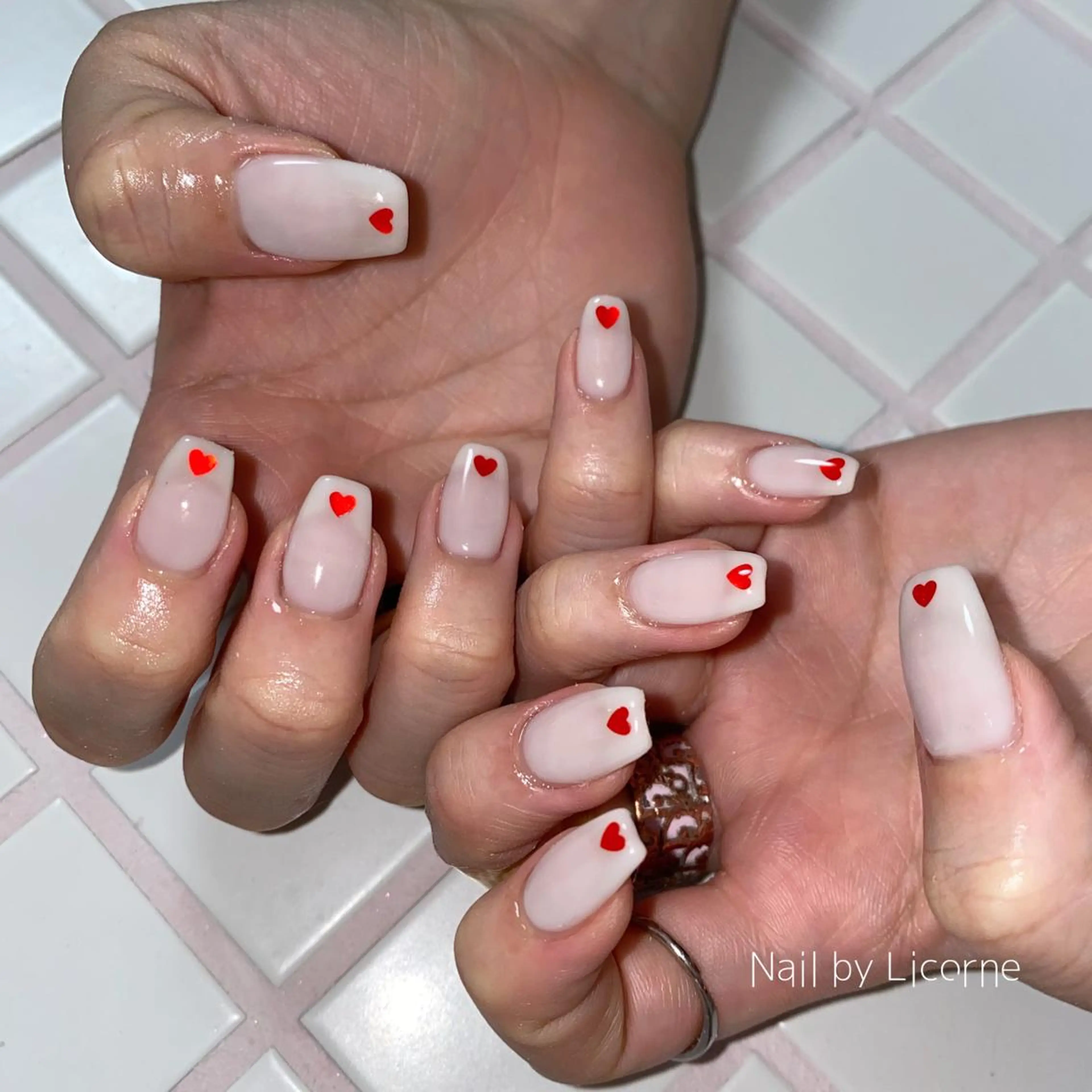 ネイル アートネイル オーロラネイル フレンチネイル 氷ネイル・うるうるネイル マグネットネイル ハンドネイル Nail by Licorneのネイルデザイン