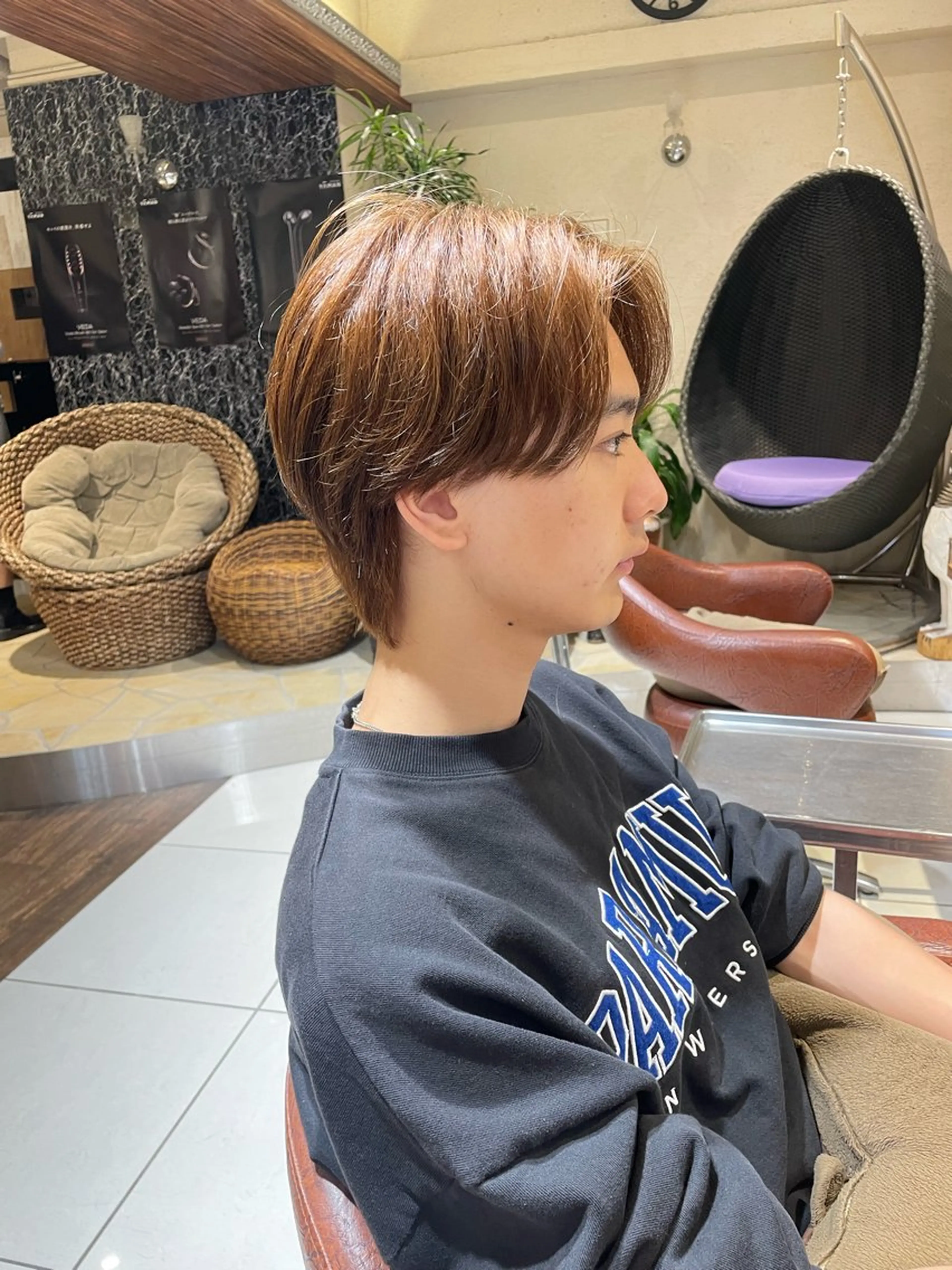 ミディアム パーマ 赤みを押えたカラー➰ ケアブリーチのヘアスタイル