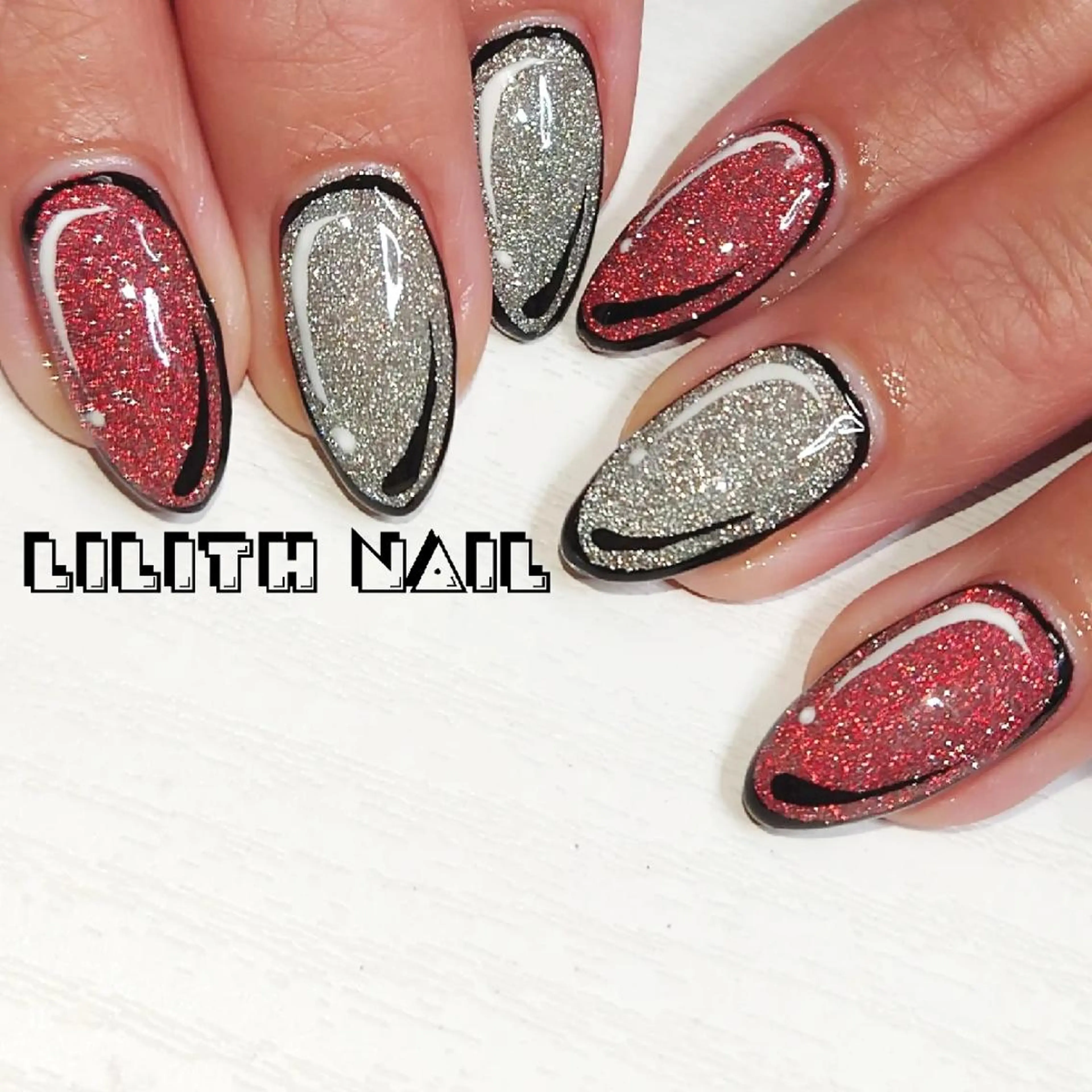 ネイル フラッシュネイル キラキラネイル ラメ(グリッター) 冬ネイル Lilith Nailのネイルデザイン