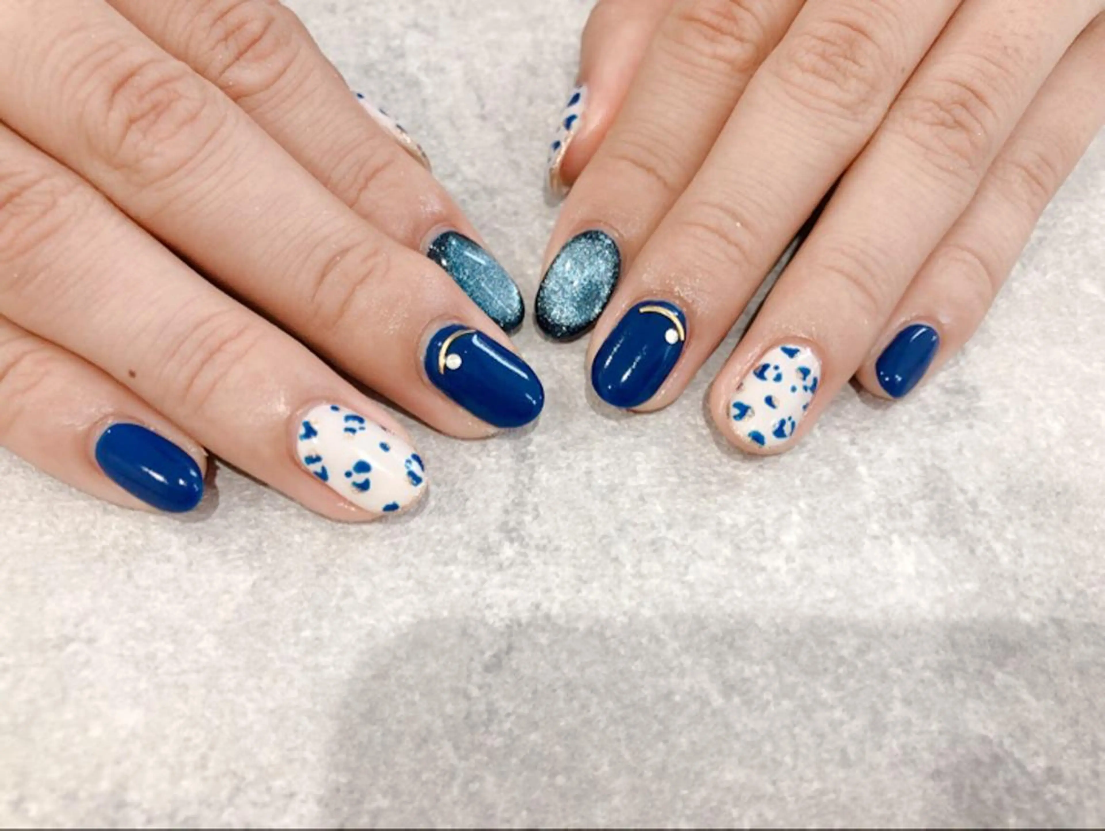 ミディアム キッズ ネイル アニマル柄 ジェルネイル マグネットネイル ネイビー パラジェル Luana nail (ルアナネイル)のネイルデザイン