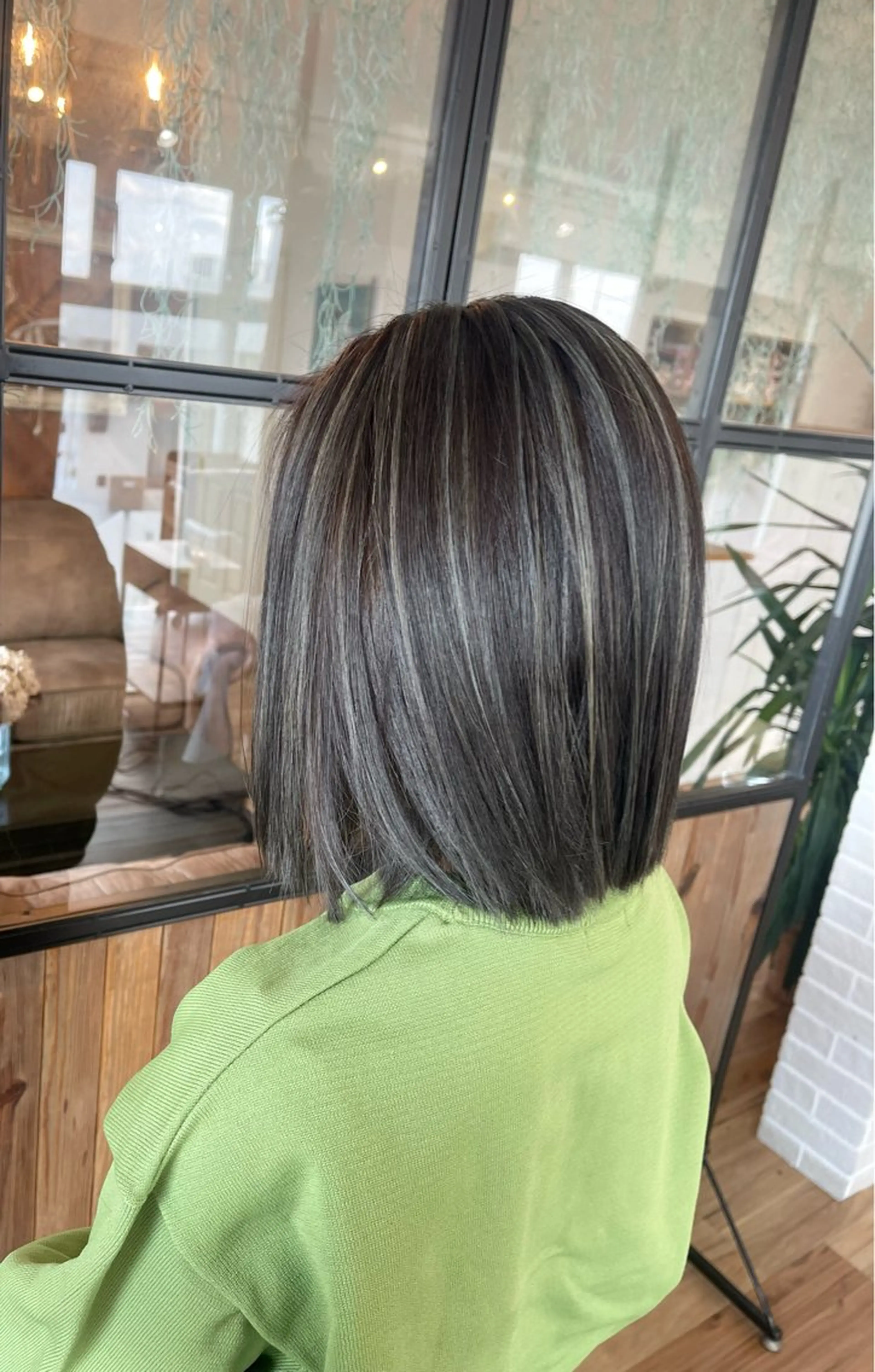 カラー LA BELLA所属・LA BELLA マリナのヘアスタイル