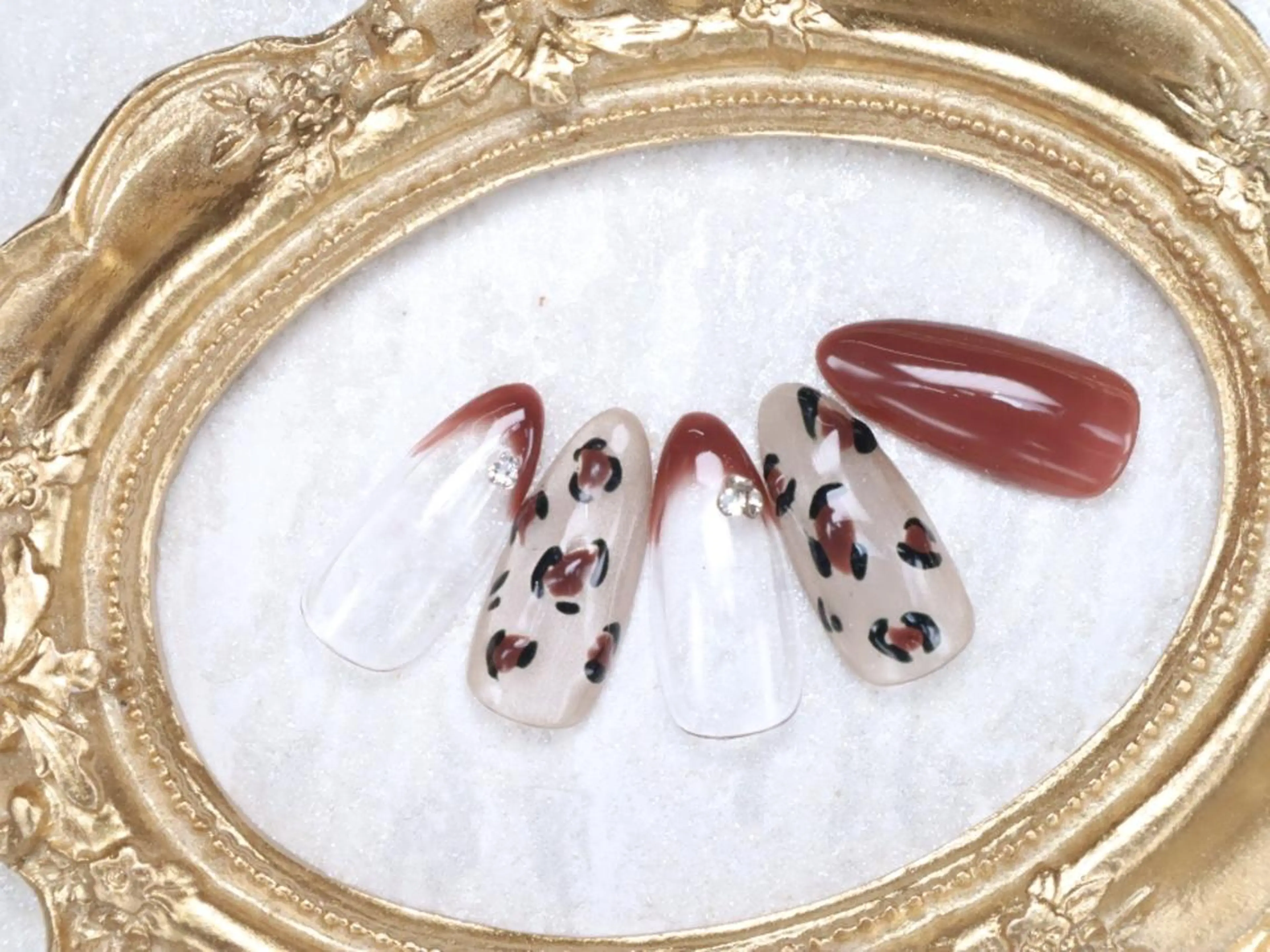 ネイル へぜリヒ ·もものネイルデザイン