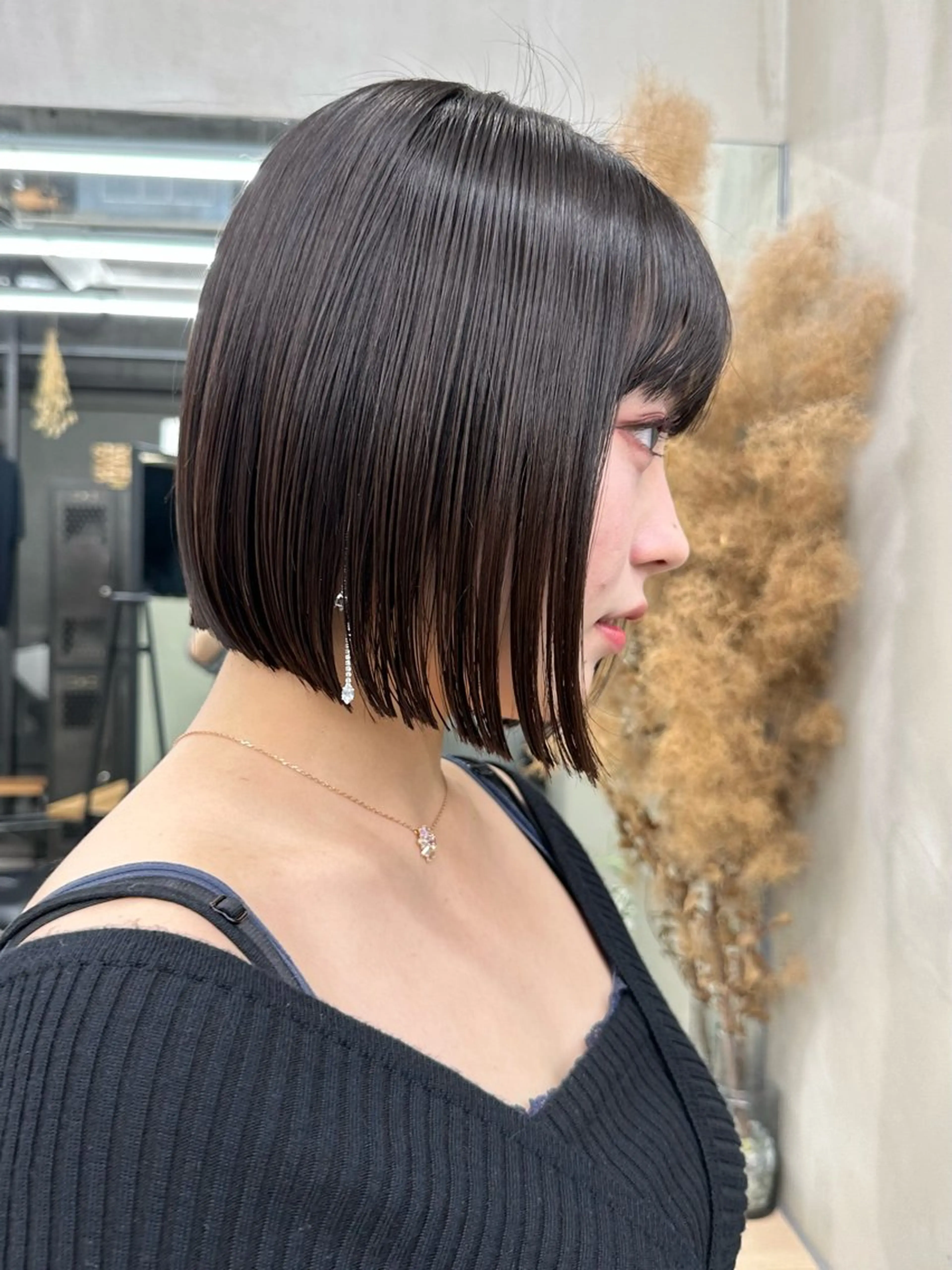 ショート カット ヘアカラー 切りっぱなしボブ/ 小顔ボブNANAのヘアスタイル