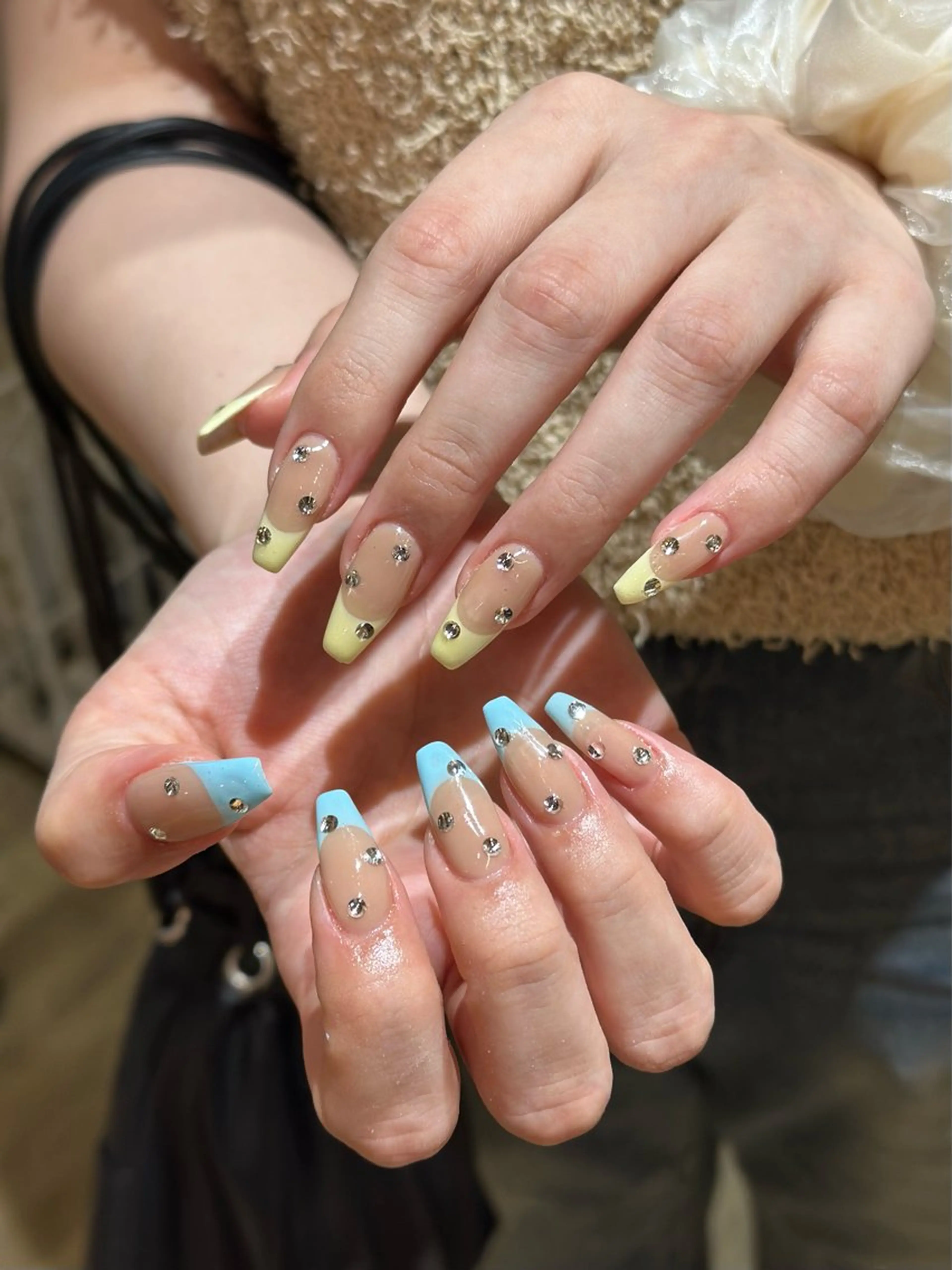 ネイル フレンチネイル ストーンネイル ハンドネイル 松永 稚奈のネイルデザイン