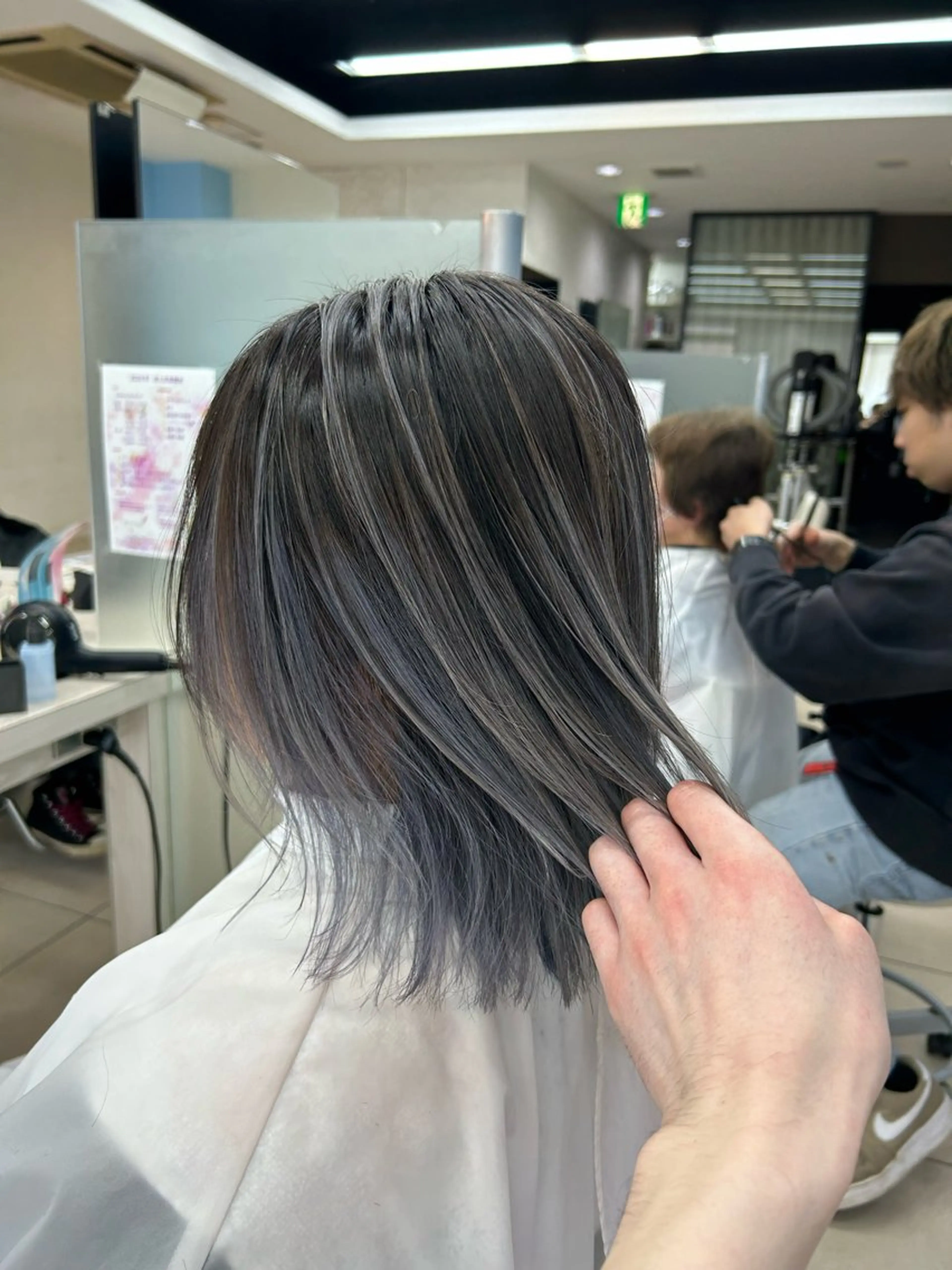 カラー ヘアカラー トリートメント ウィチ所属・縮毛矯正と髪質改善 ⭐️桐生翼のヘアスタイル