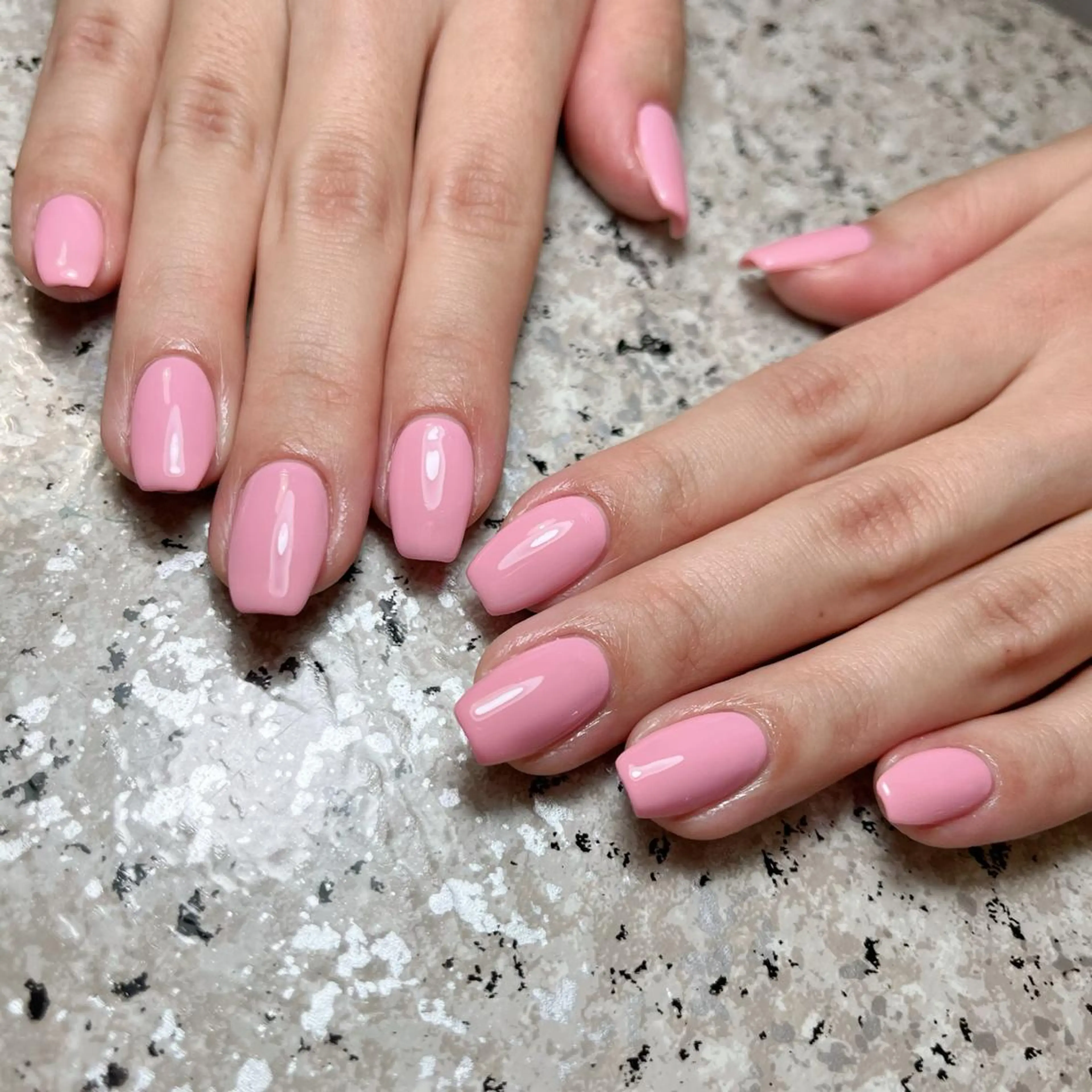 ネイル ワンカラーネイル nailsalon maluriのネイルデザイン