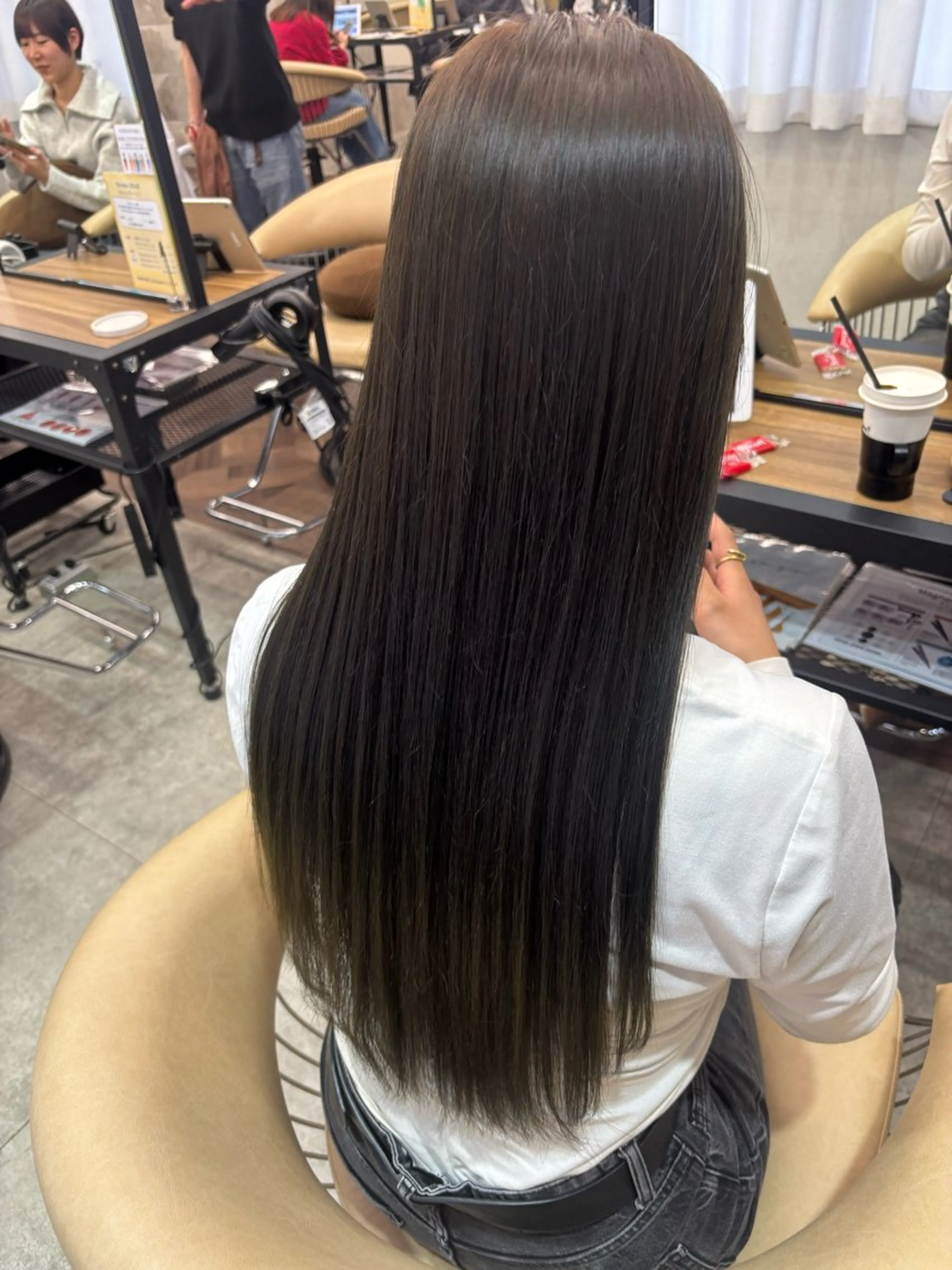 ロング トリートメント sand clear所属・戸森 manakaのヘアスタイル