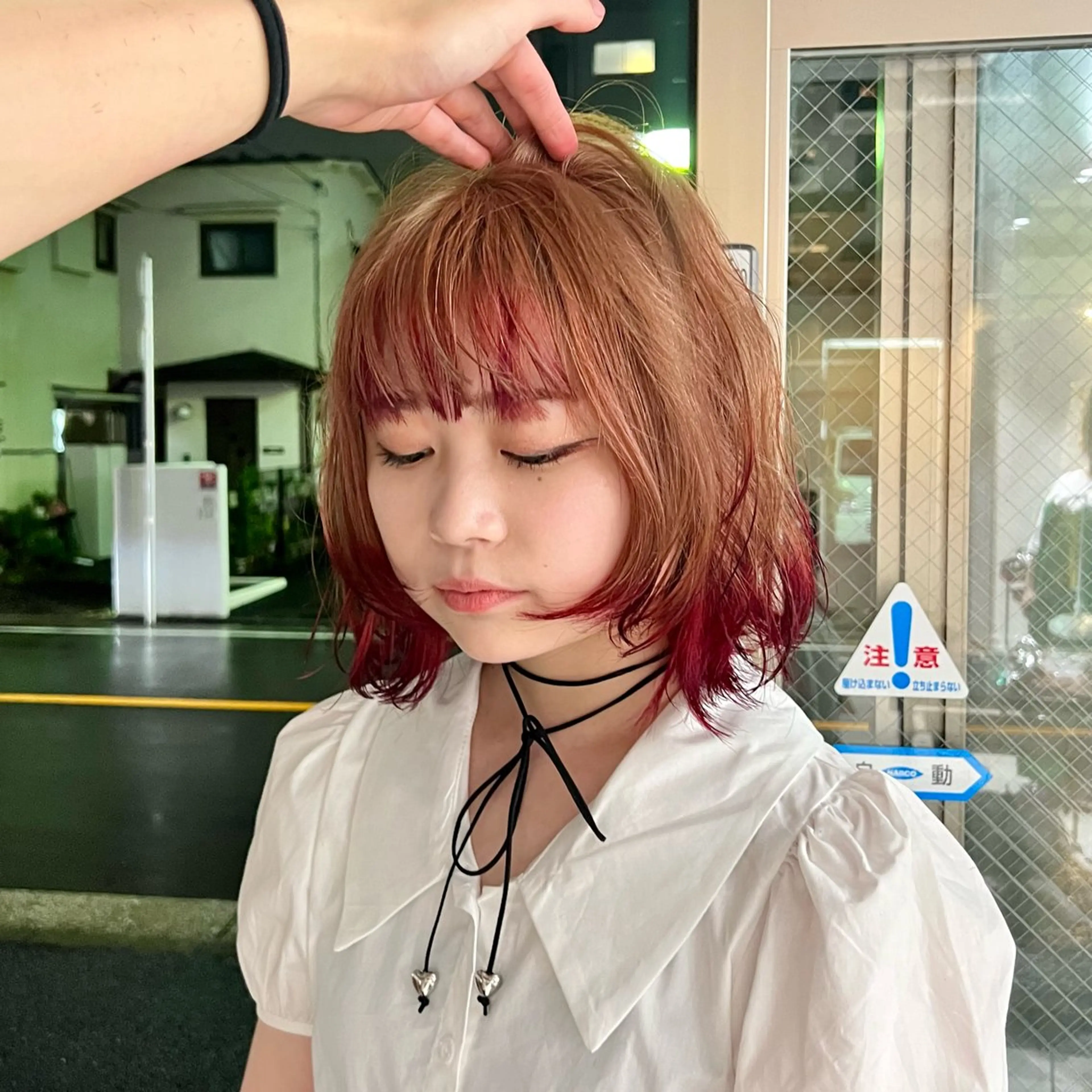 ショート カラー カット ヘアカラー ムラ修正💎 艶髪ハイトーン💎のヘアスタイル