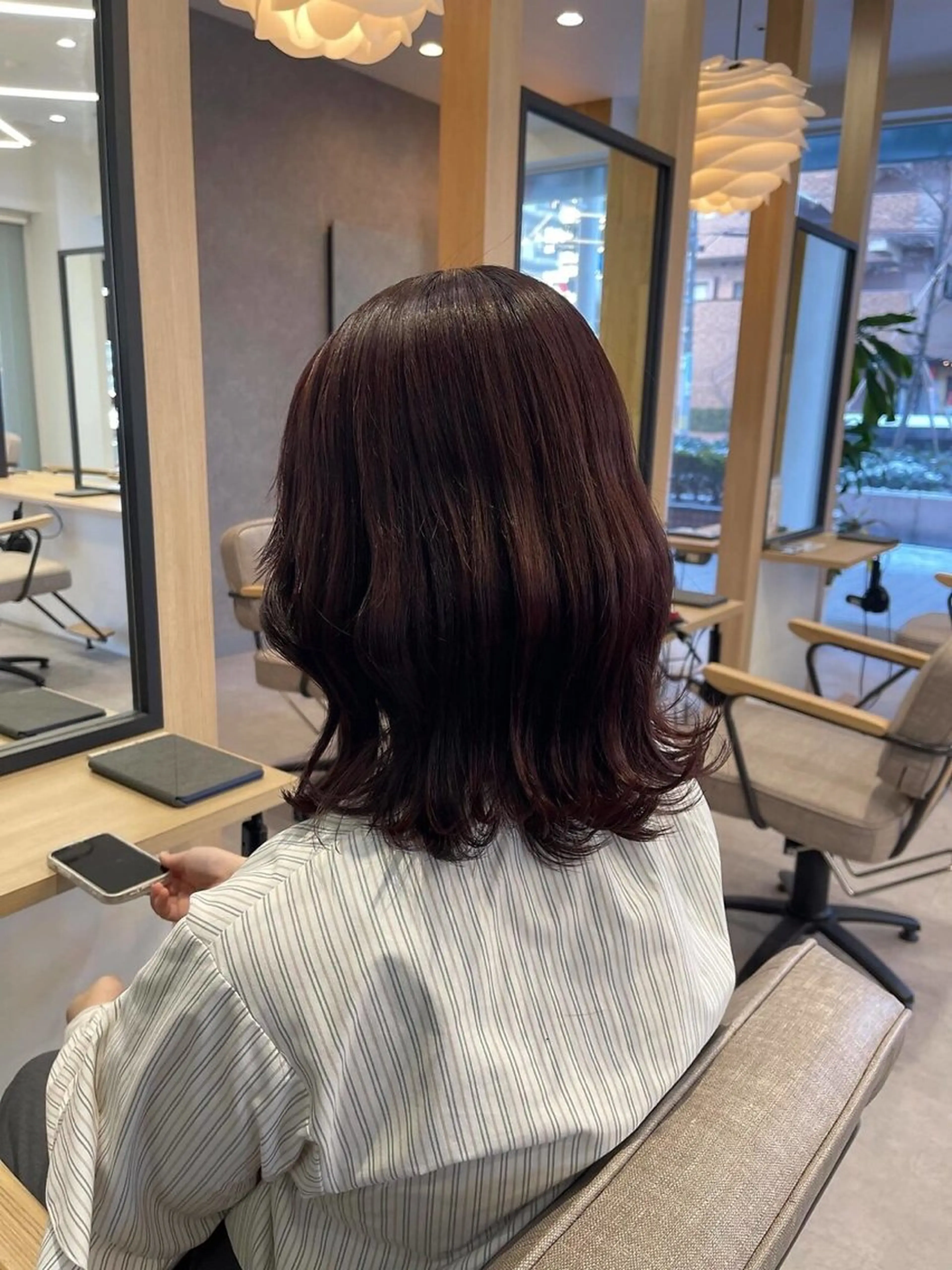 セミロング カラー サイトウ ユリコのヘアスタイル