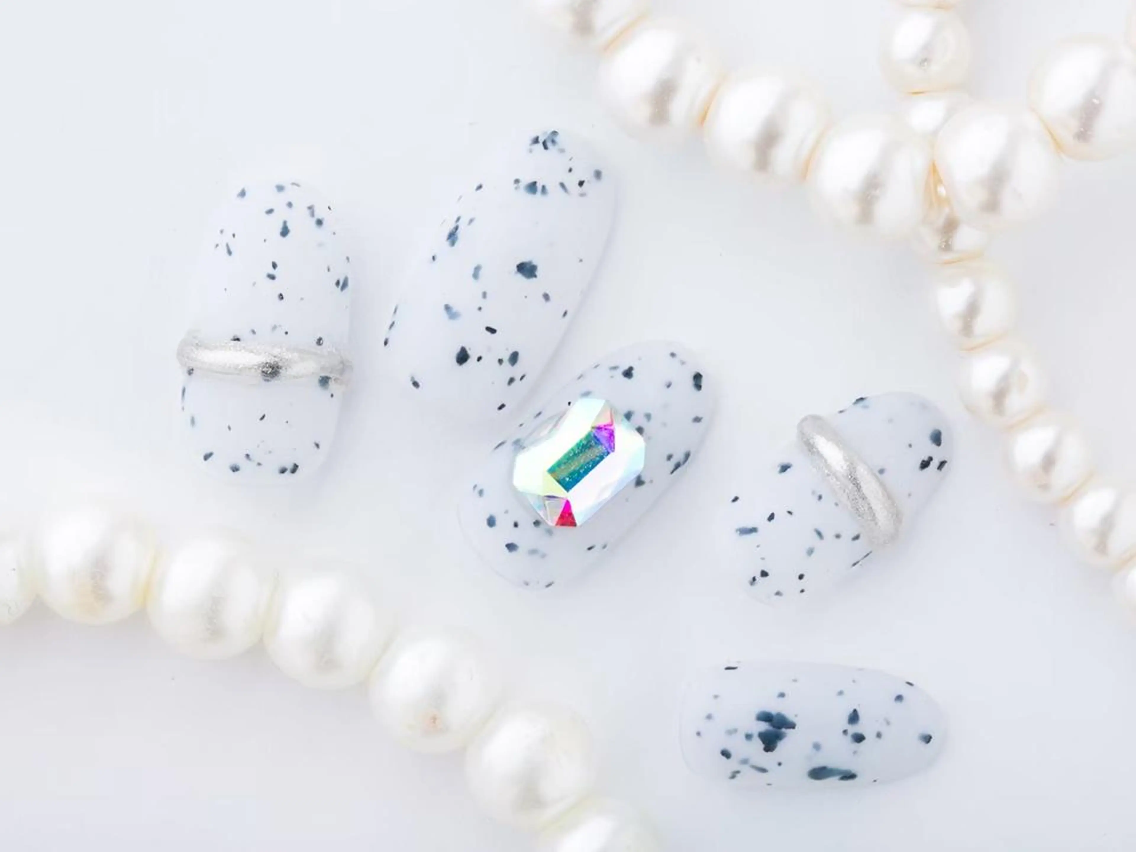 ネイル Tiary Nail Fのネイルデザイン