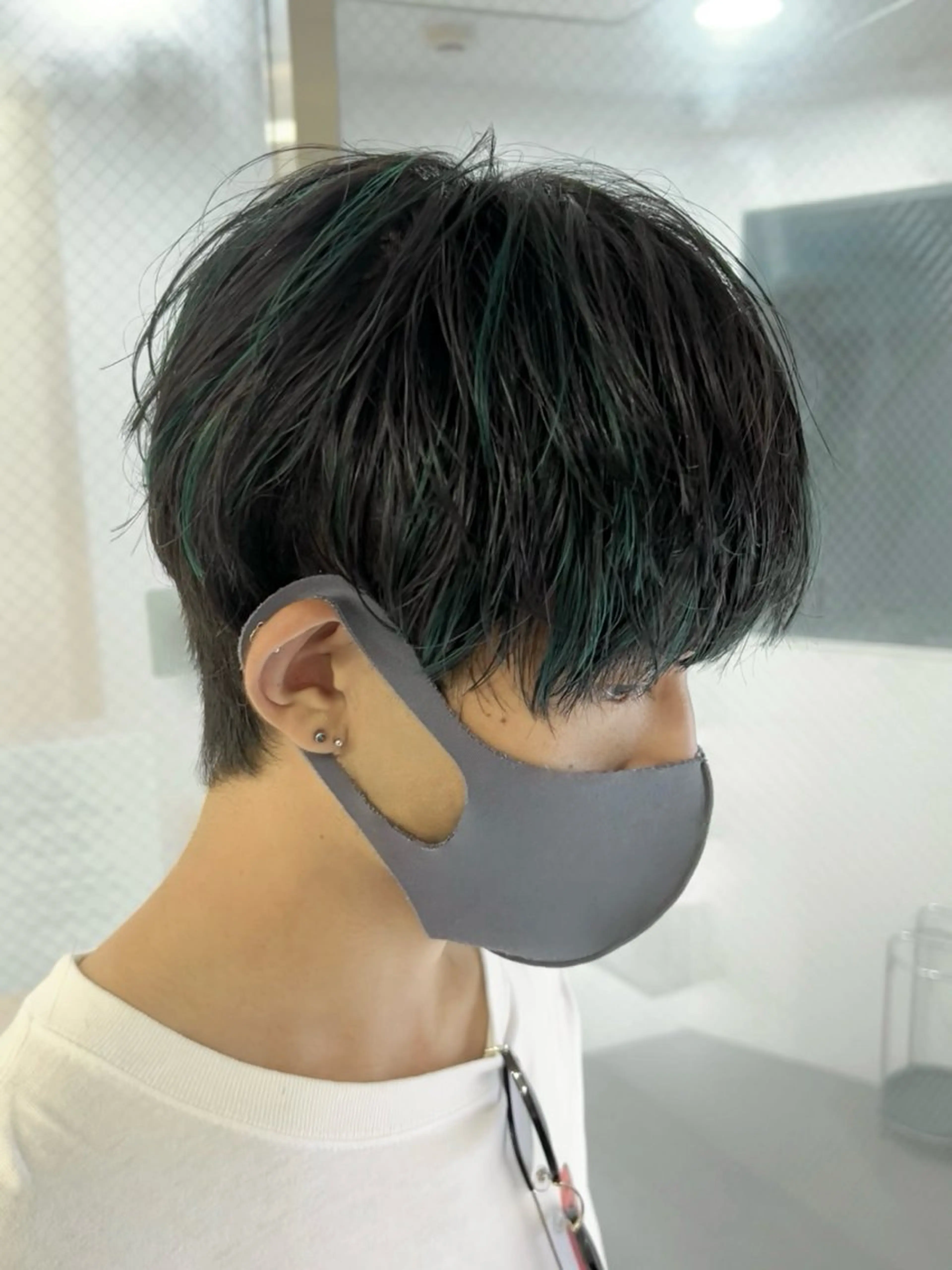 カラー メンズ メンズハイライト マッシュ 黒髪 ブルーカラー ブルーブラック テテ風パーマ/ シャドウパーマ/廣田のヘアスタイル