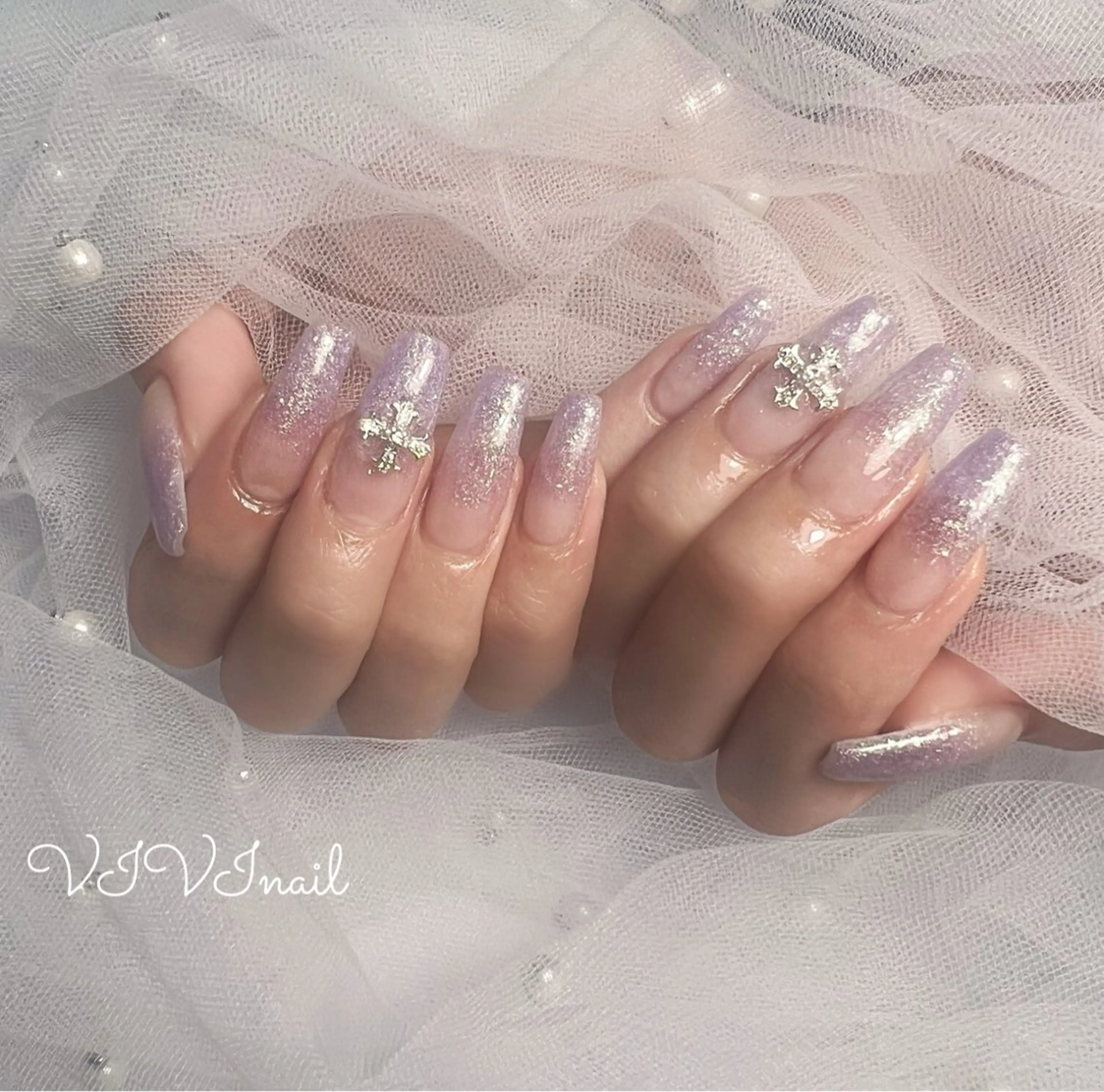 ネイル ラメ(グリッター) ラメグラデーション ハンドネイル vivi nailのネイルデザイン
