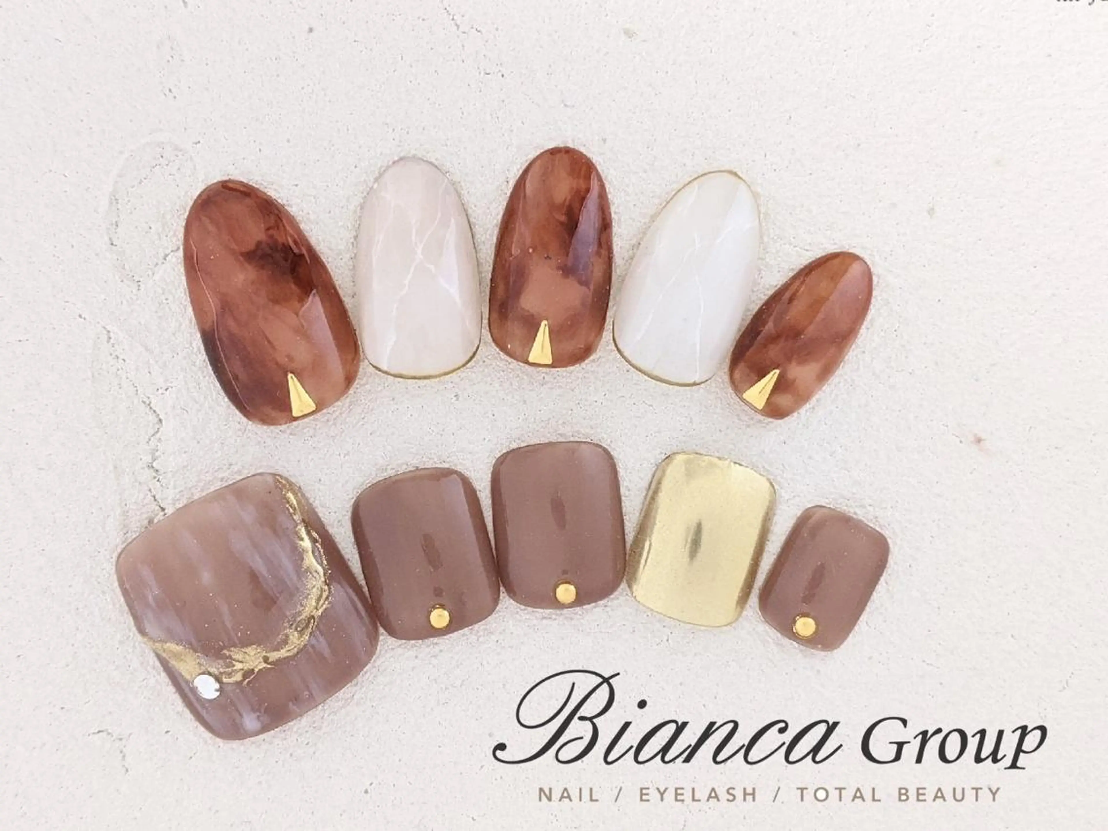 ネイル BIANCA Ouchidaの眉毛・アイブロウイメージ