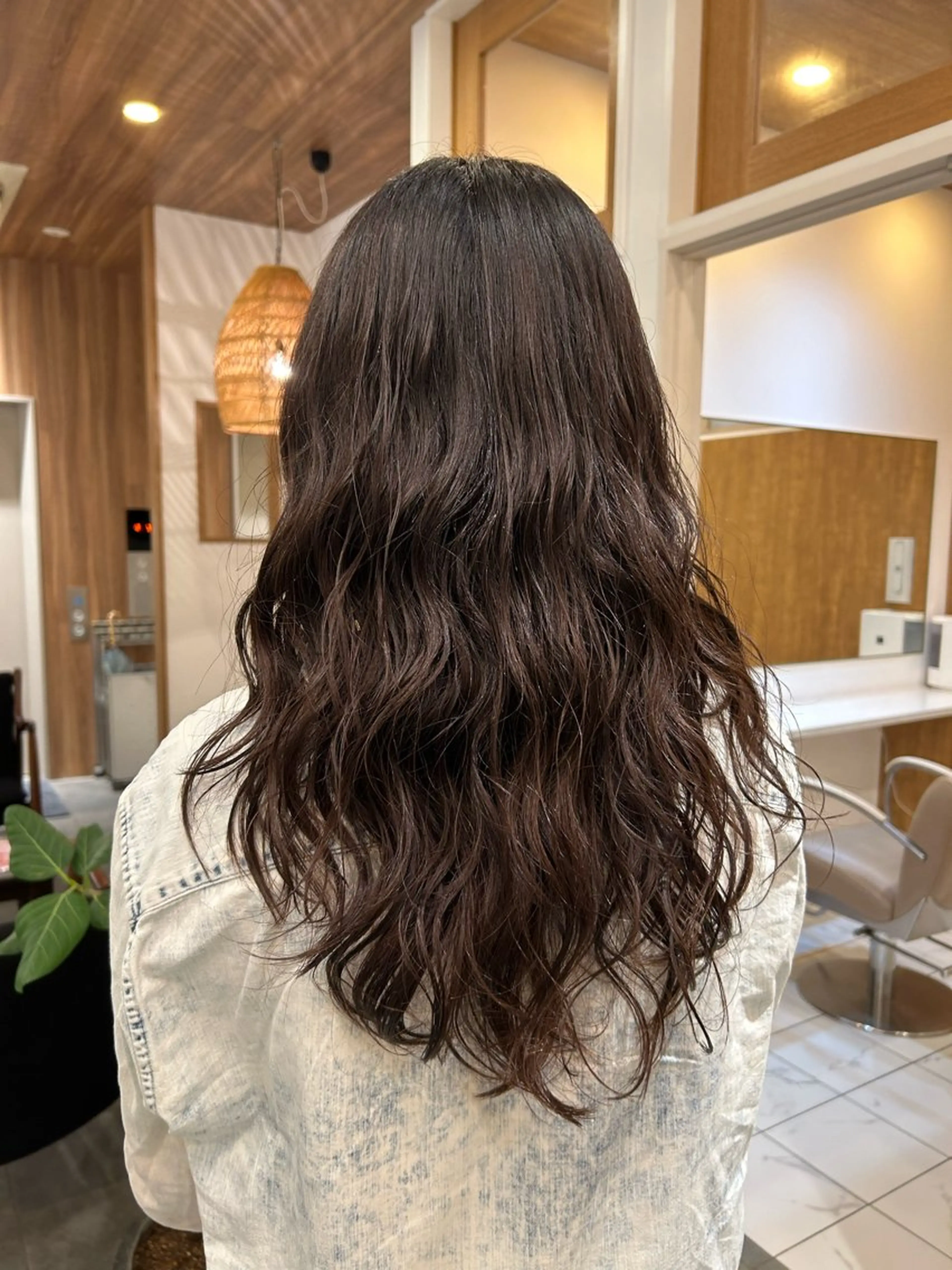 ロング パーマ BEAUTRIUM 穂乃香のヘアスタイル