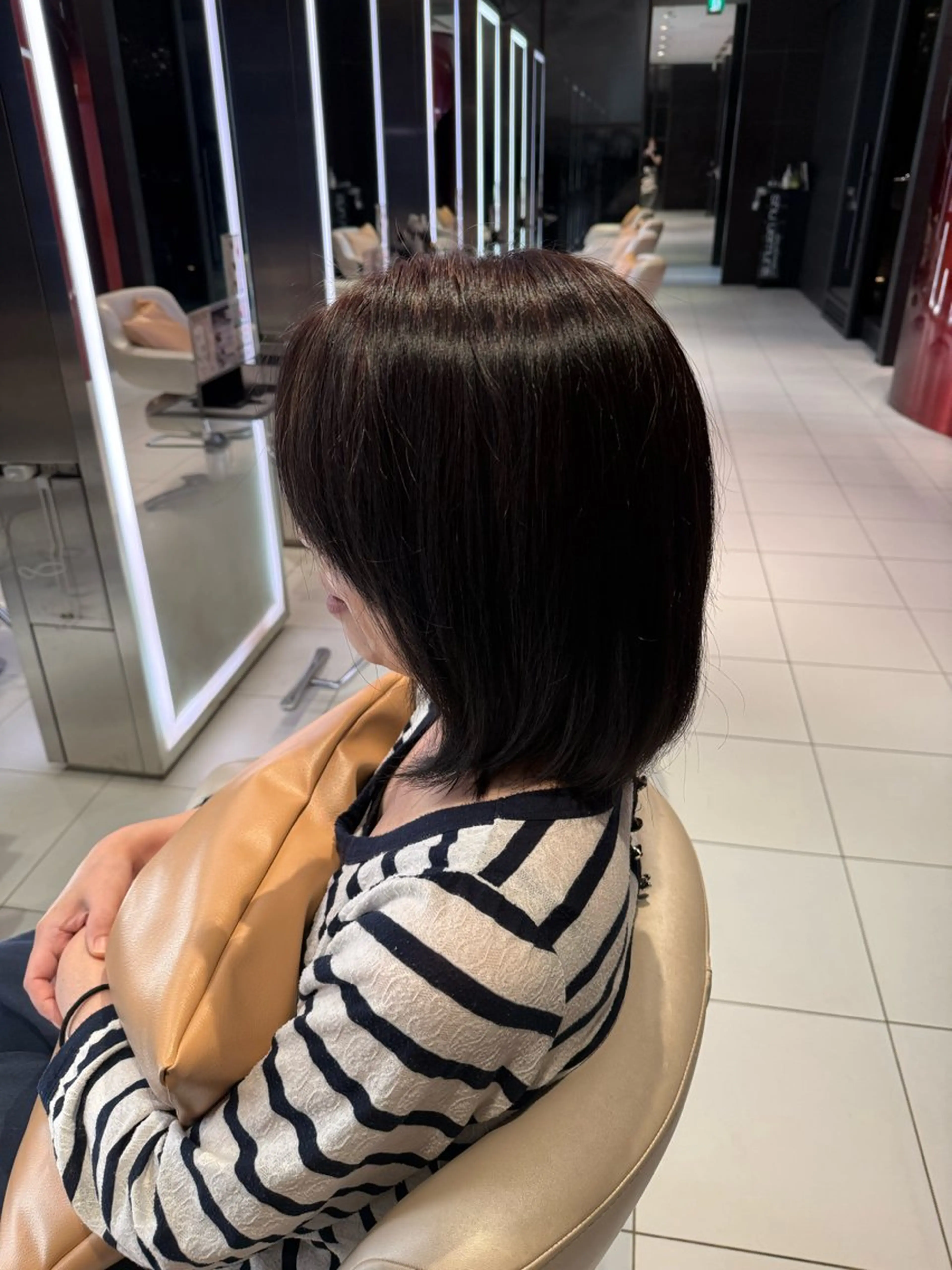 ショート カラー 柔らか×艶カラー 🍊ayano🤍のヘアスタイル