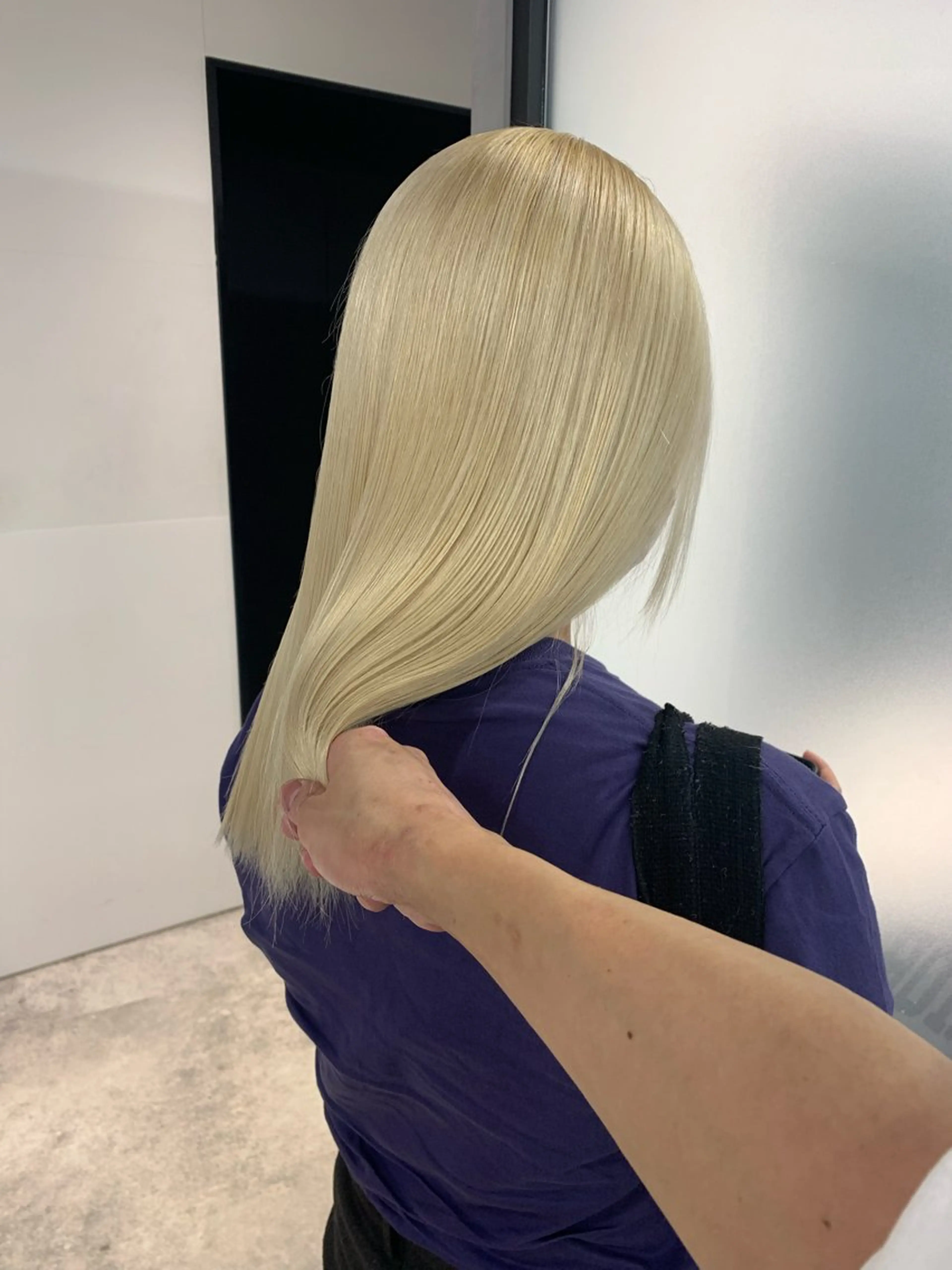 ミディアム カラー ヘアアレンジ カット ヘアカラー トリートメント ハイトーン/美髪矯正 🍃大江拓実のヘアスタイル