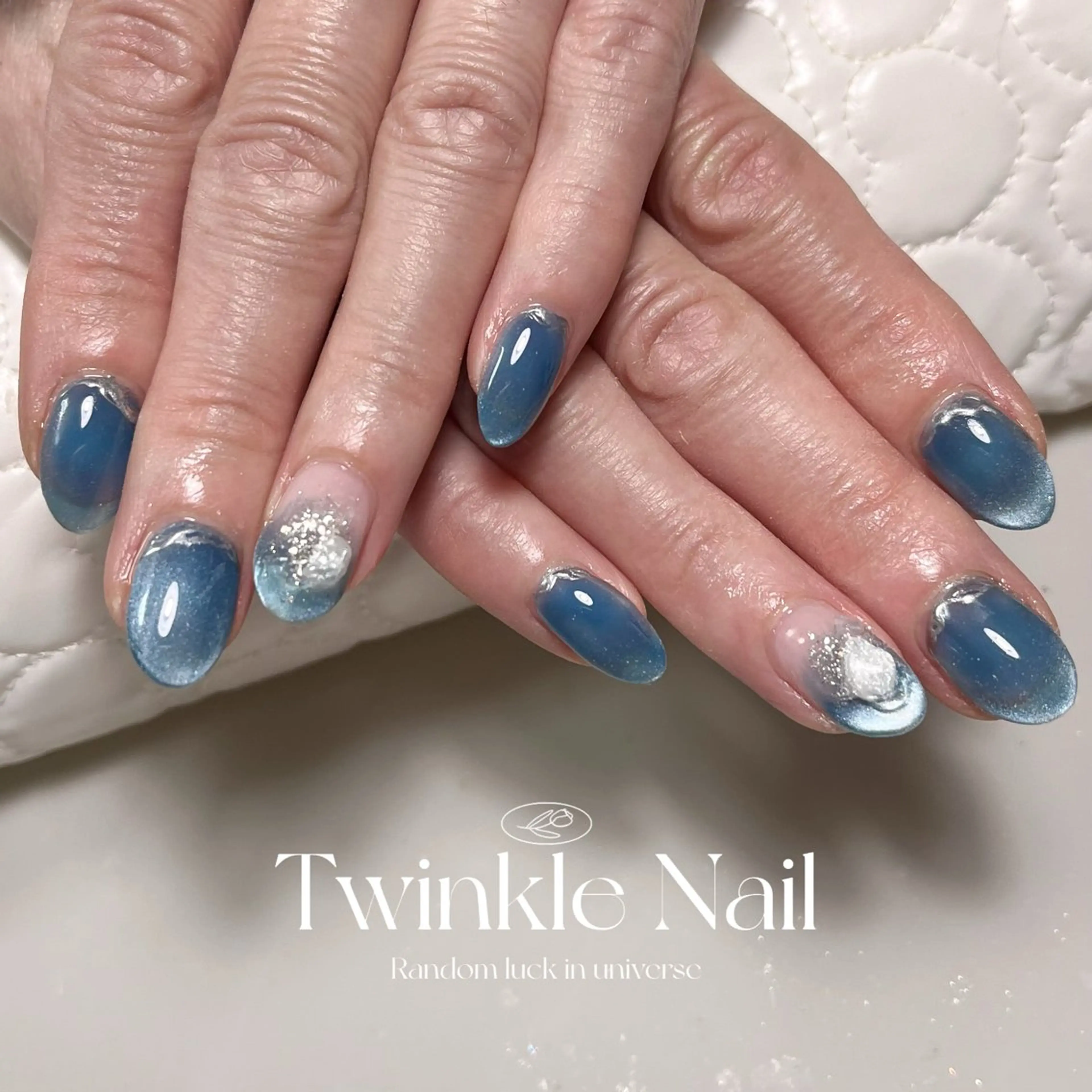 ネイル マグネットネイル ニュアンスネイル シンプルネイル ハンドネイル Twinkle Nail Kuboのネイルデザイン